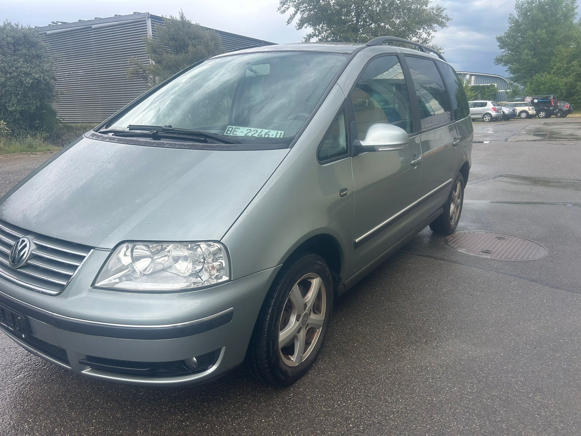 VW Sharan 1.9 TDI-image-1