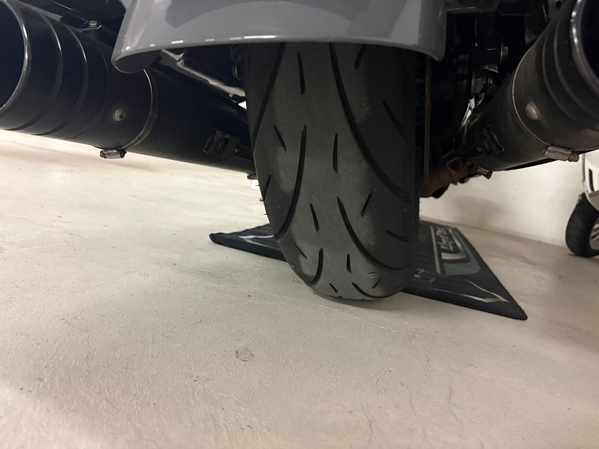 HARLEY-DAVIDSON FLHXSE Street Glide ABS CVO 117-image-8