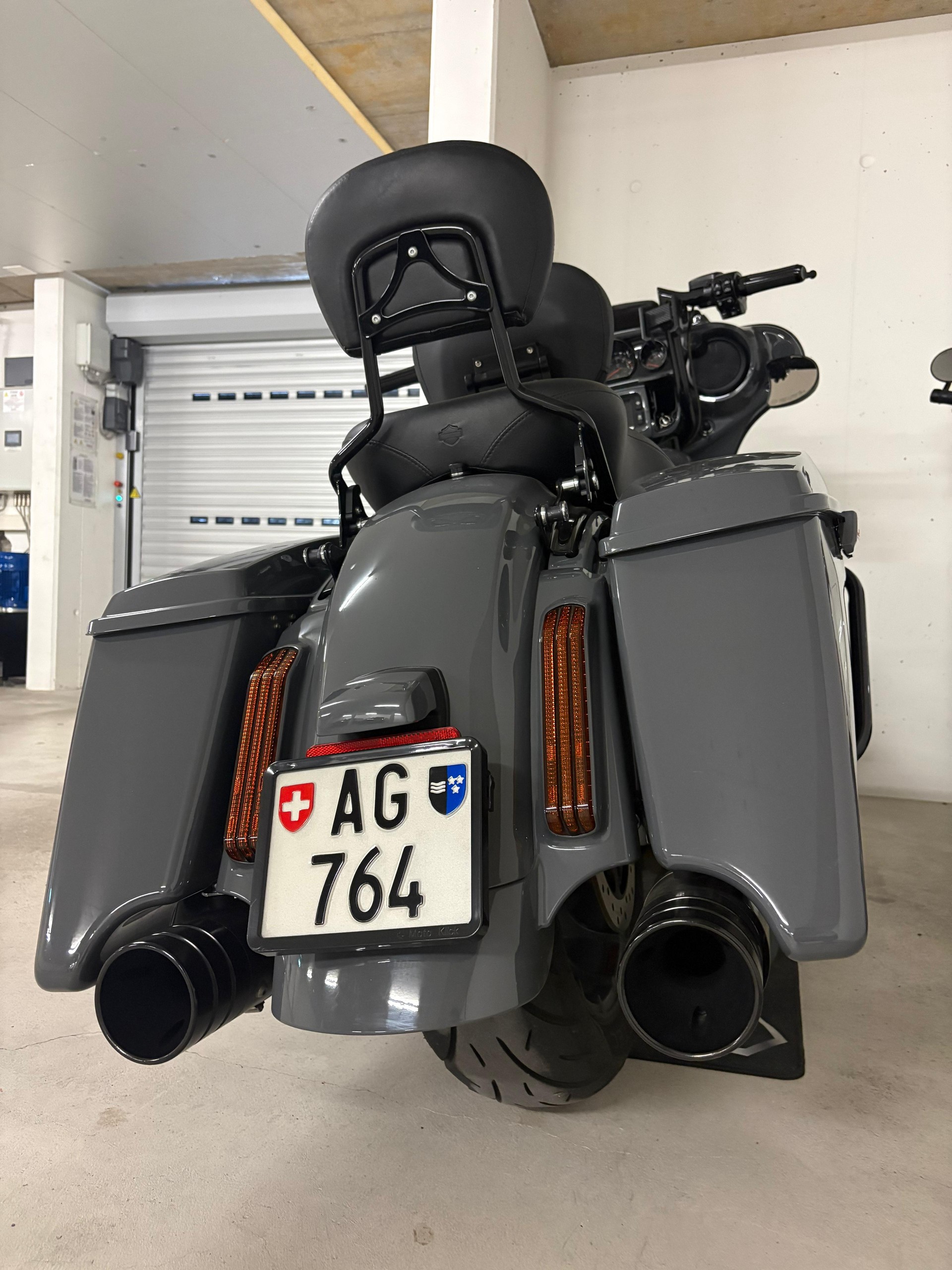 HARLEY-DAVIDSON FLHXSE Street Glide ABS CVO 117-image-2