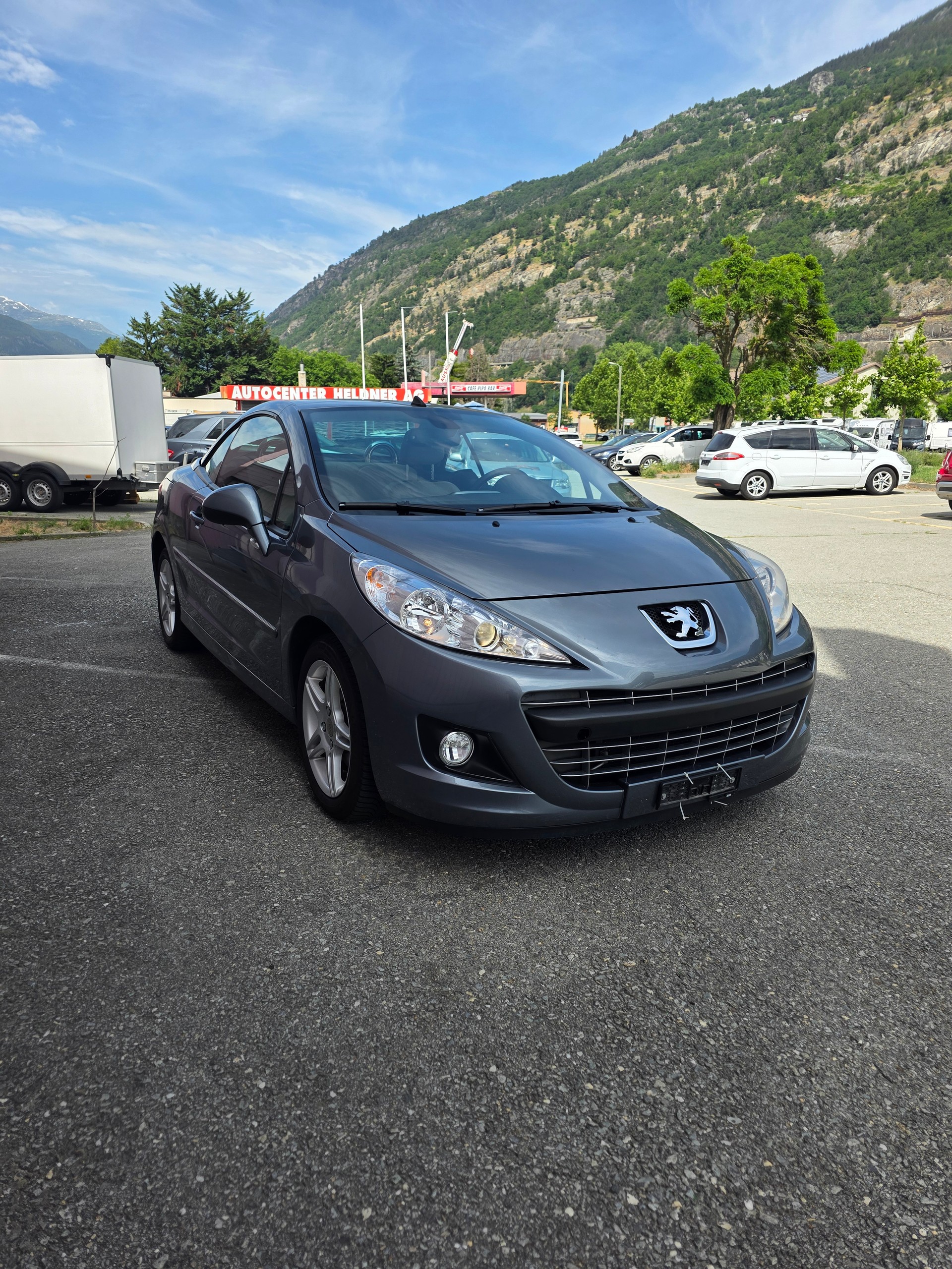 PEUGEOT 207 CC 1.6 16V Turbo Swiss Edition