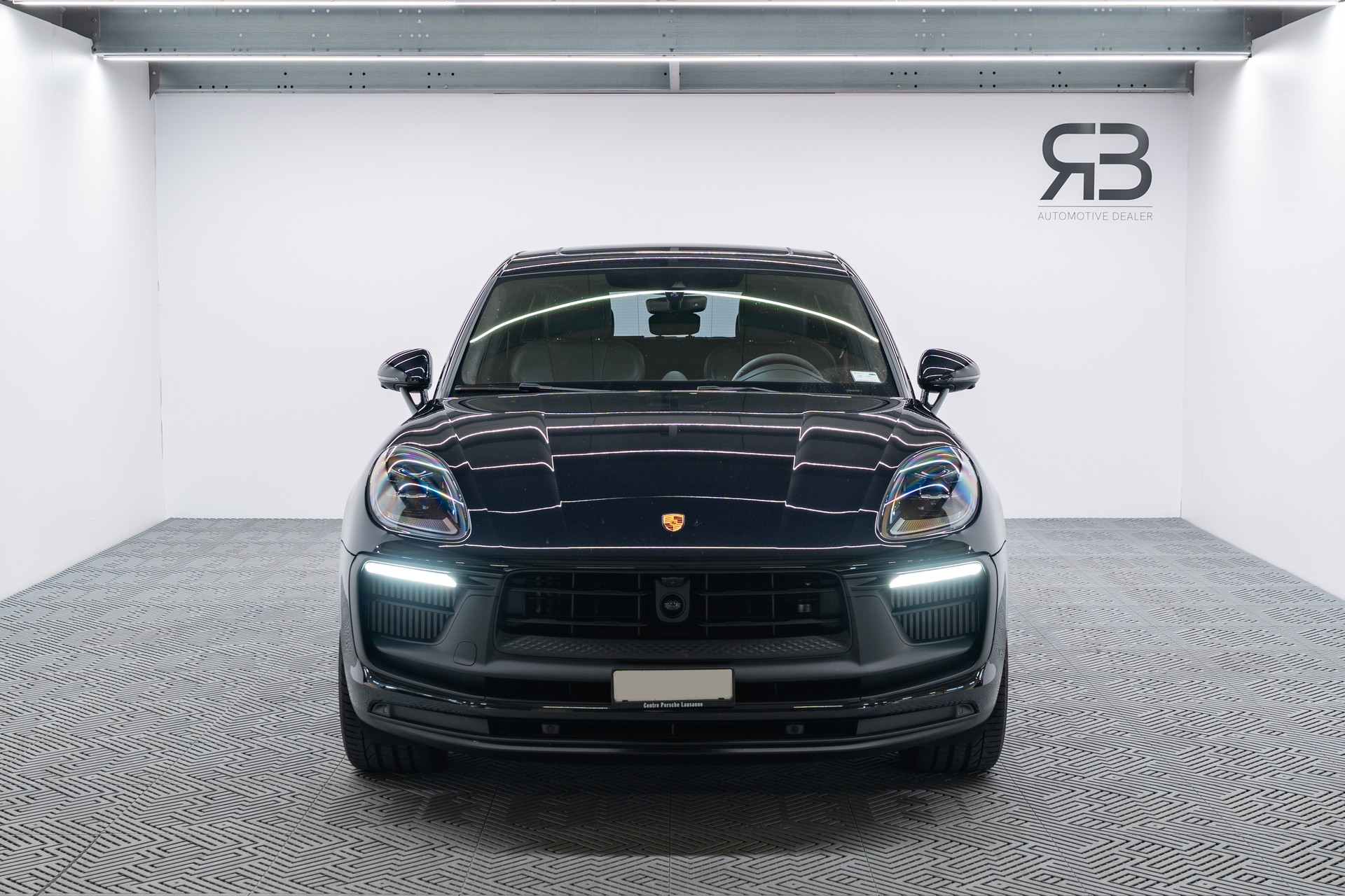 PORSCHE Macan GTS PDK-image-1
