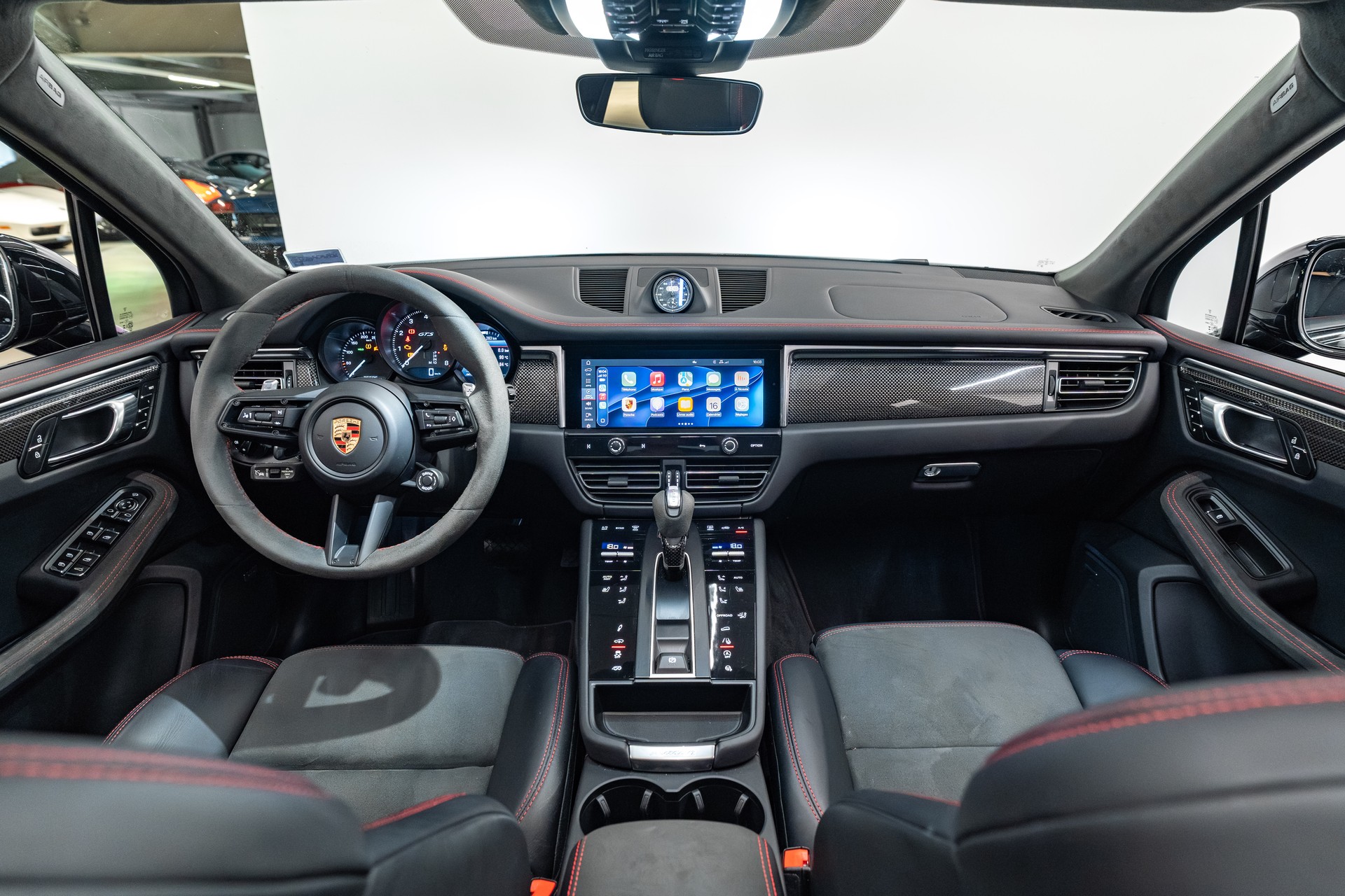 PORSCHE Macan GTS PDK-image-11