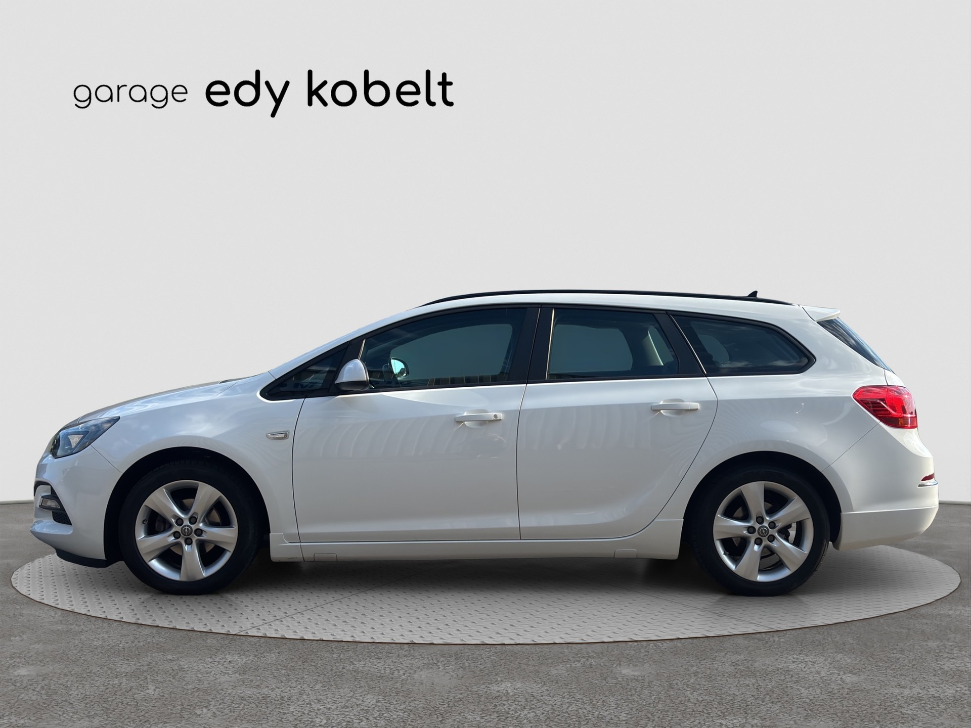 OPEL Astra J A14NET ST-showroom-element-1
