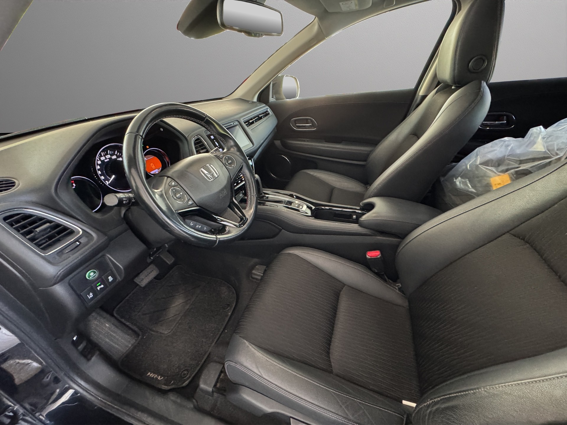 HONDA HR-V 1.5i-VTEC Executive-image-8