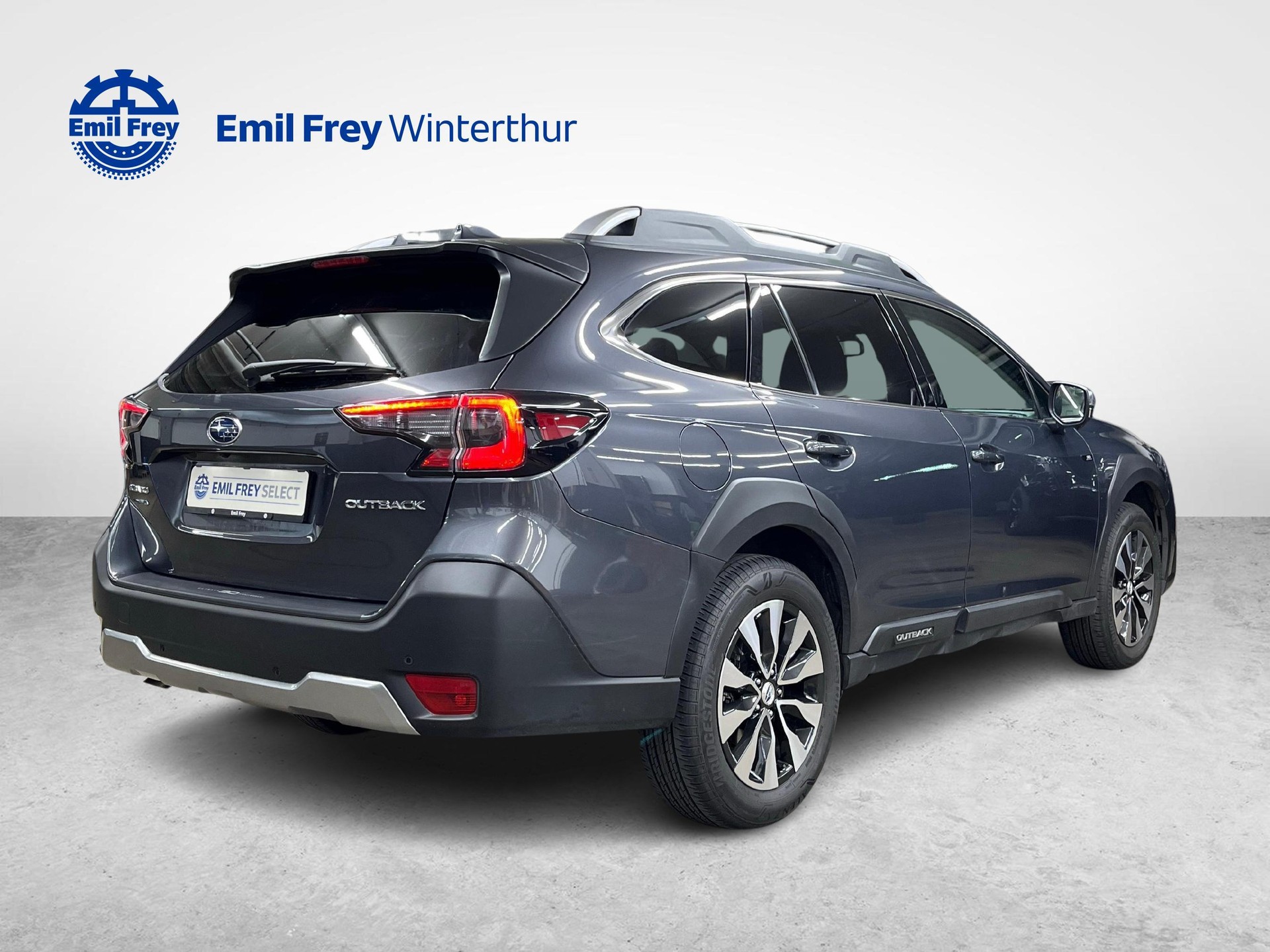 SUBARU Outback 2.5i 30th Anniversary Edition-image-4