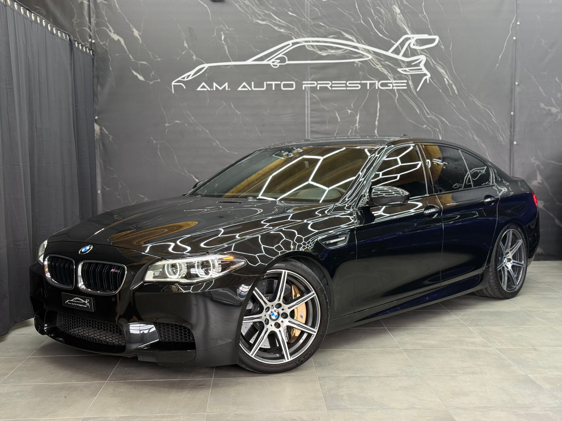 BMW M5 Competition Drivelogic