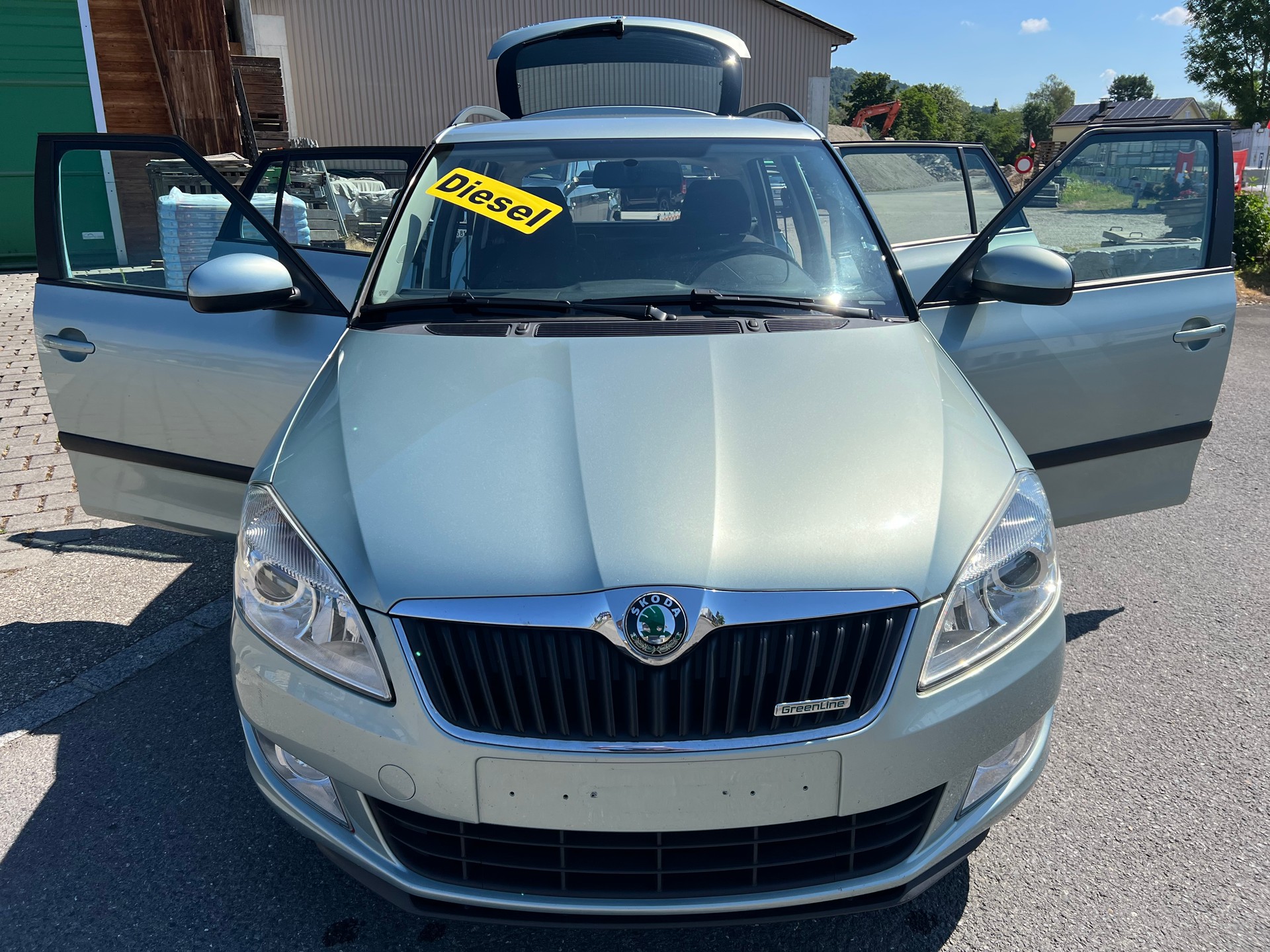 SKODA Fabia 1.2 TDI Greenline-image-6