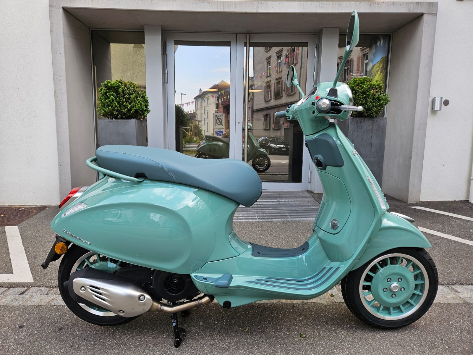 PIAGGIO Vespa Primavera 125 80th Euro 5+-image-1