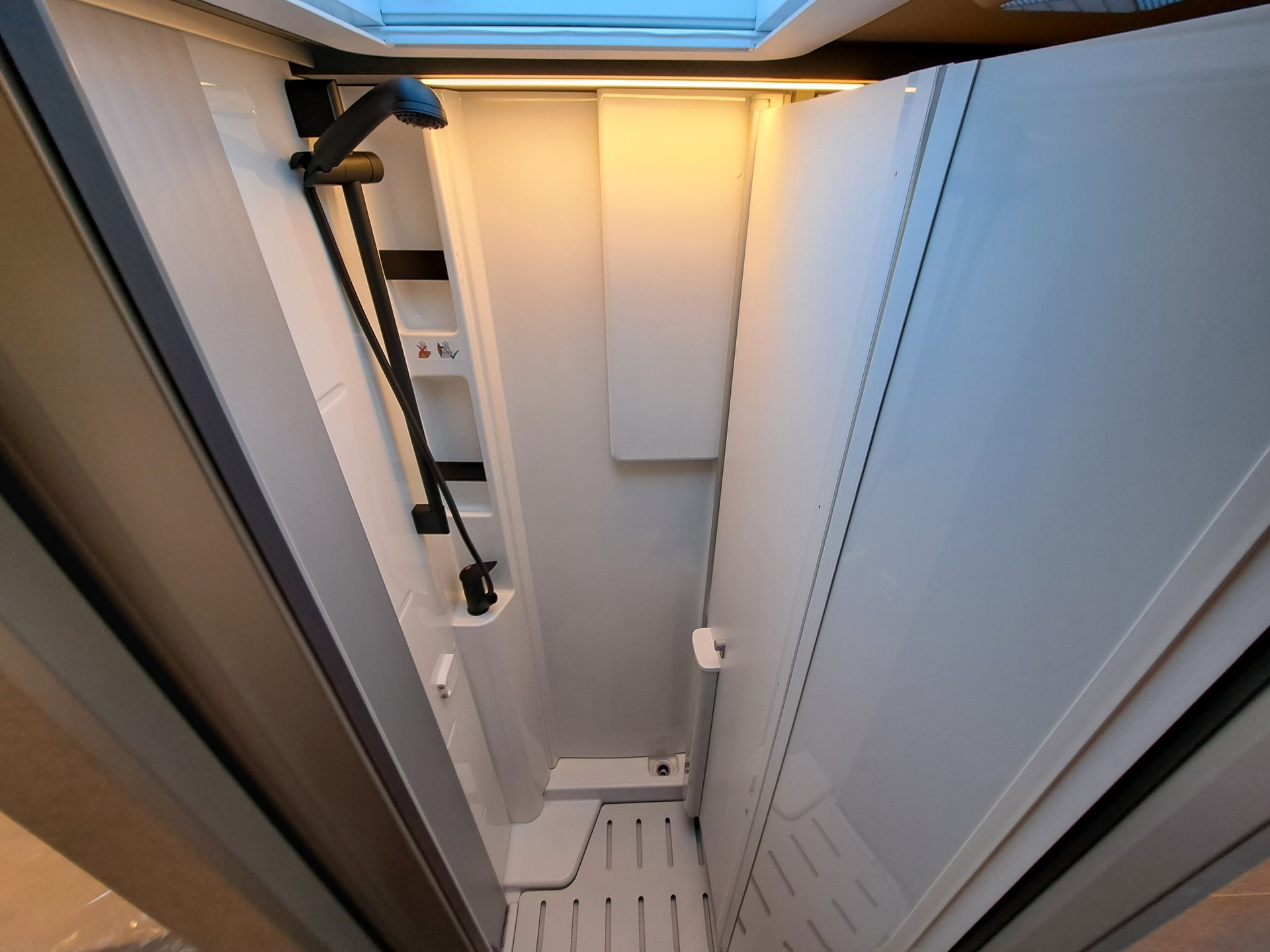 HYMER ML T 570 CrossOver-image-5