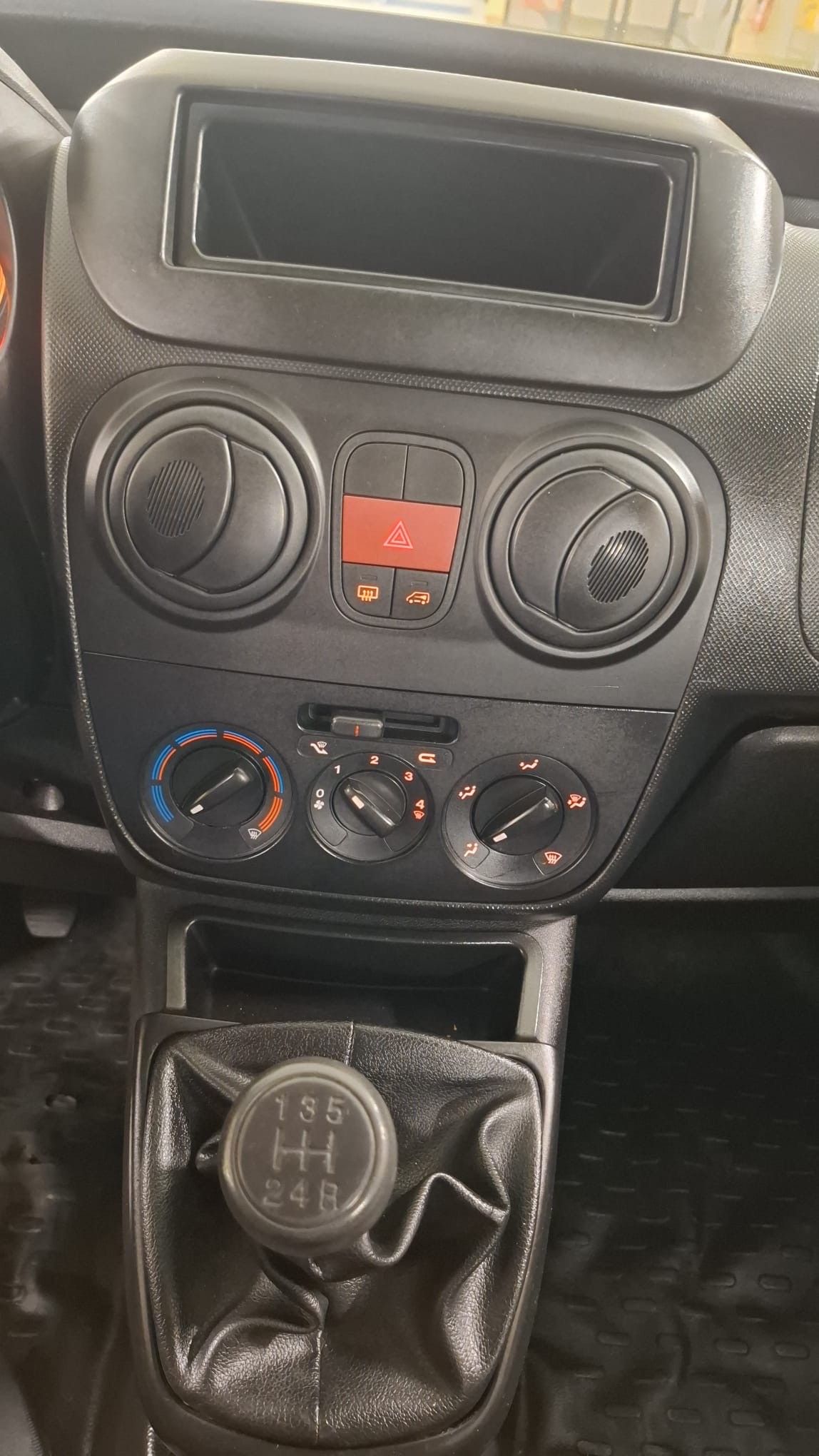 FIAT Fiorino 1.4 8V Swiss-image-12