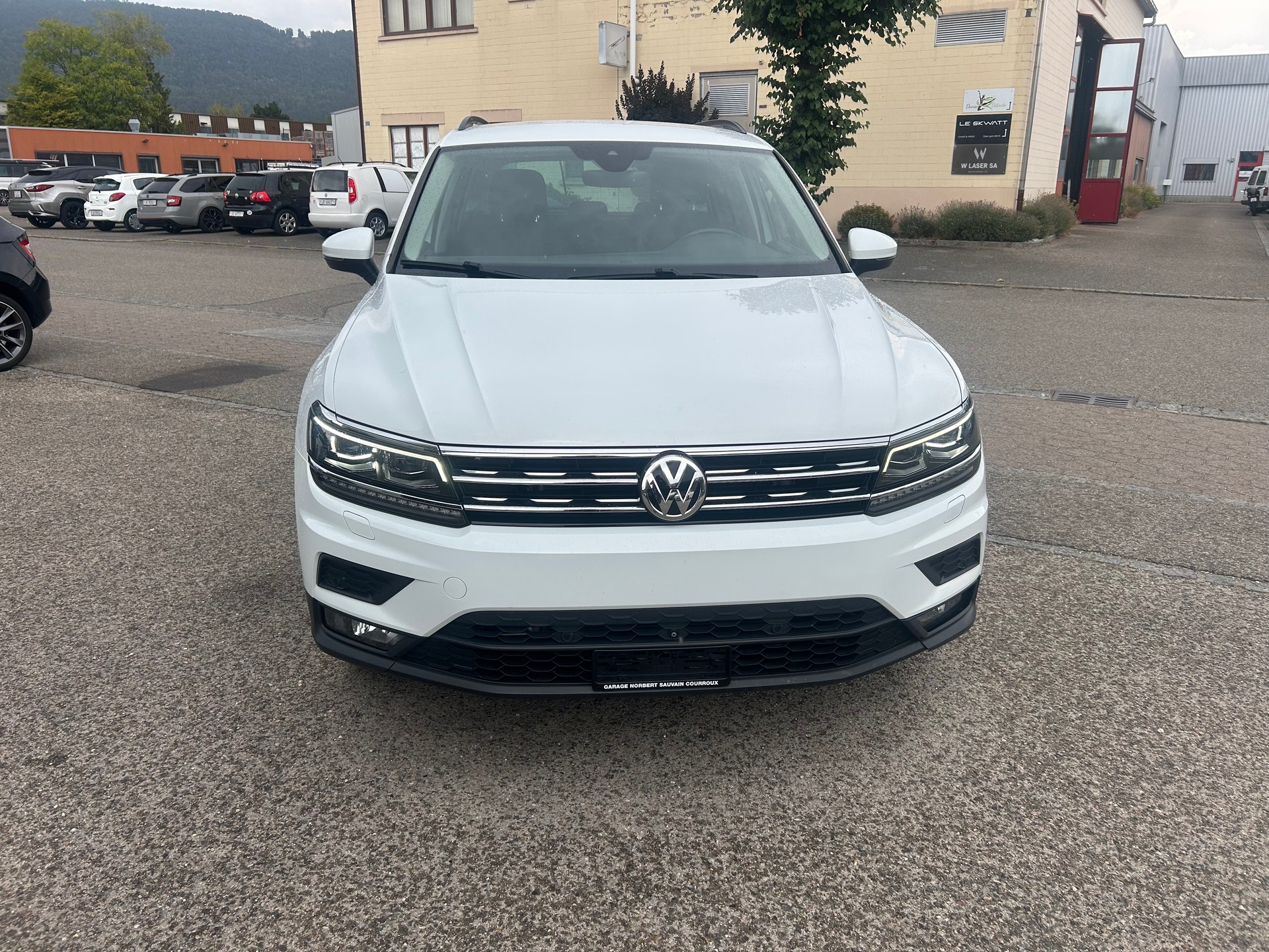 VW Tiguan 2.0 TDI SCR Comfortline 4Motion-image-5
