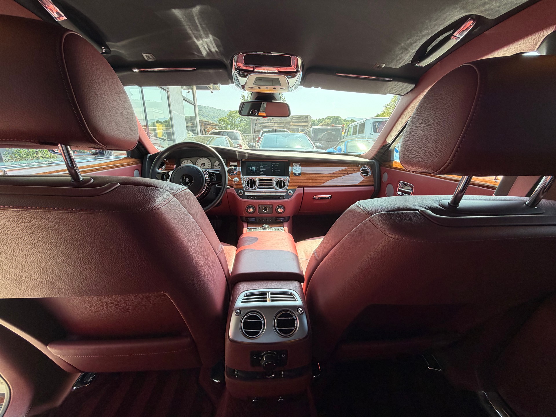 ROLLS-ROYCE Ghost 6.6 V12-image-12