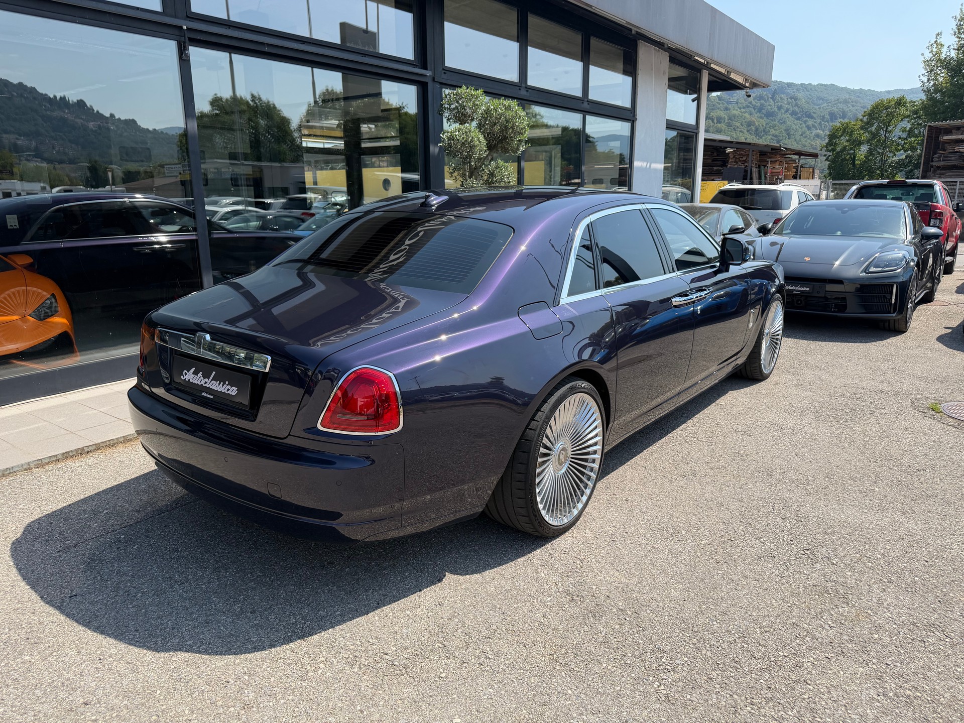 ROLLS-ROYCE Ghost 6.6 V12-image-6