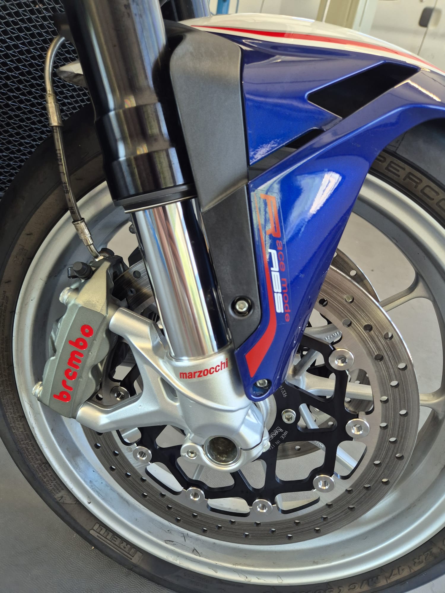 MV AGUSTA B4 Brutale 1090 RR ABS-image-9