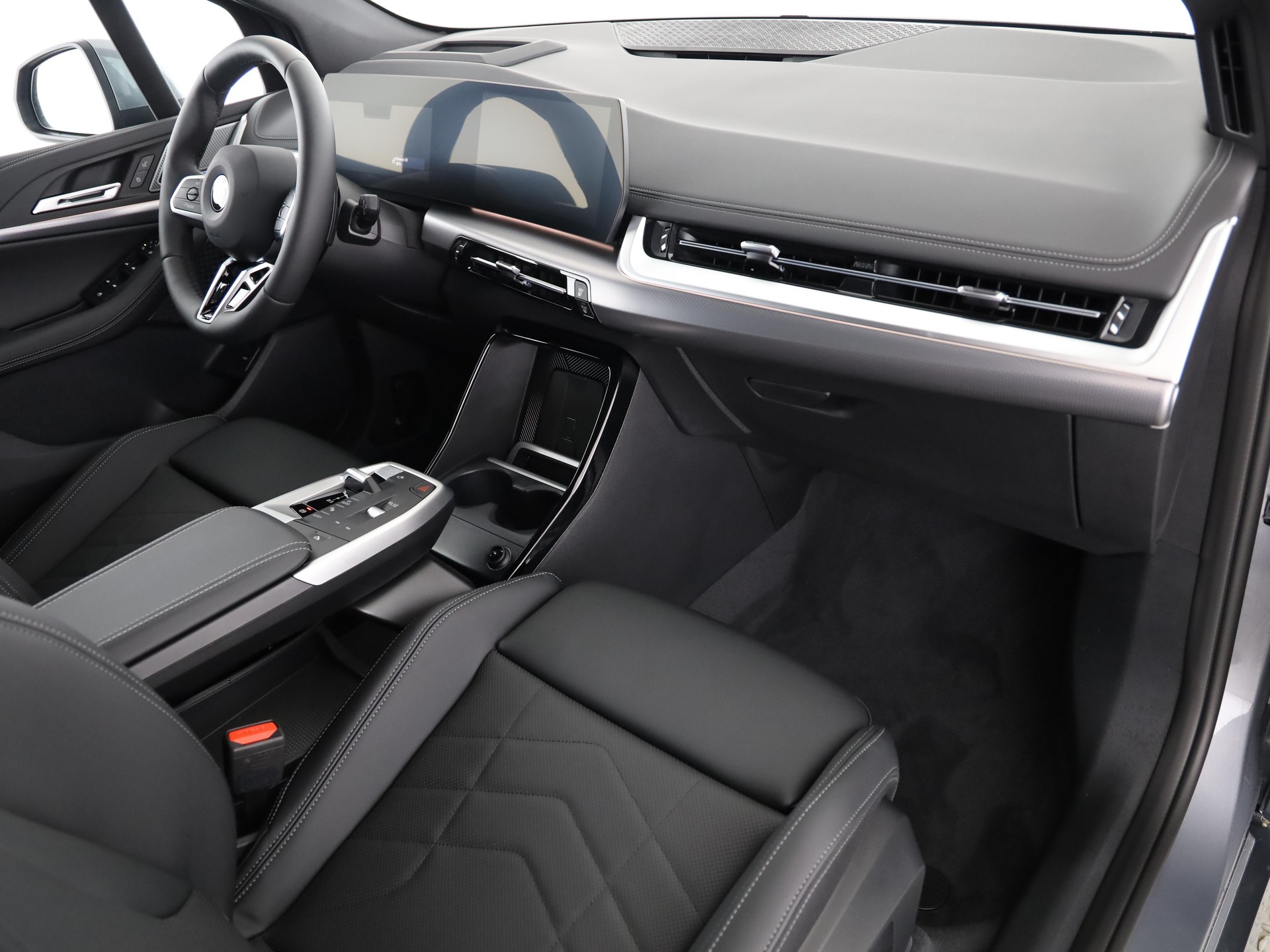 BMW 223d xDrive Active Tourer-image-13