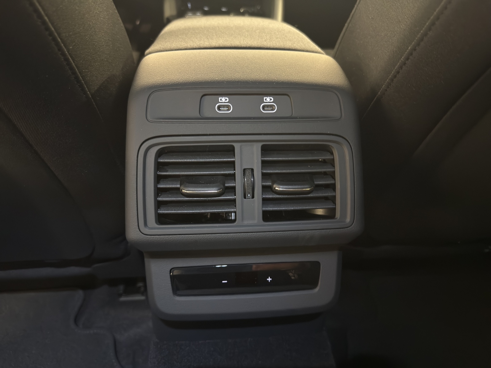 AUDI Q5 TDI quattro 150 kW S-tronic-image-10