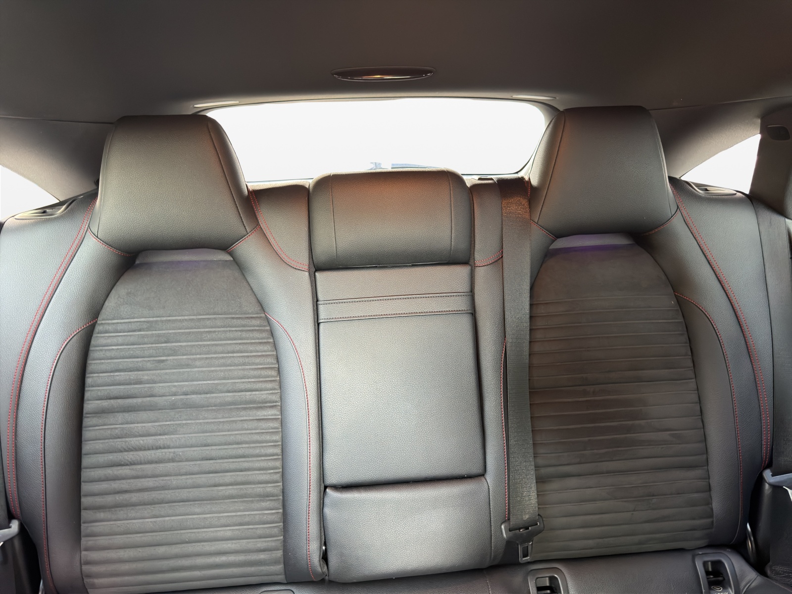 MERCEDES-BENZ CLA Shooting Brake 200 CDI AMG Line 4Matic 7G-DCT-image-17