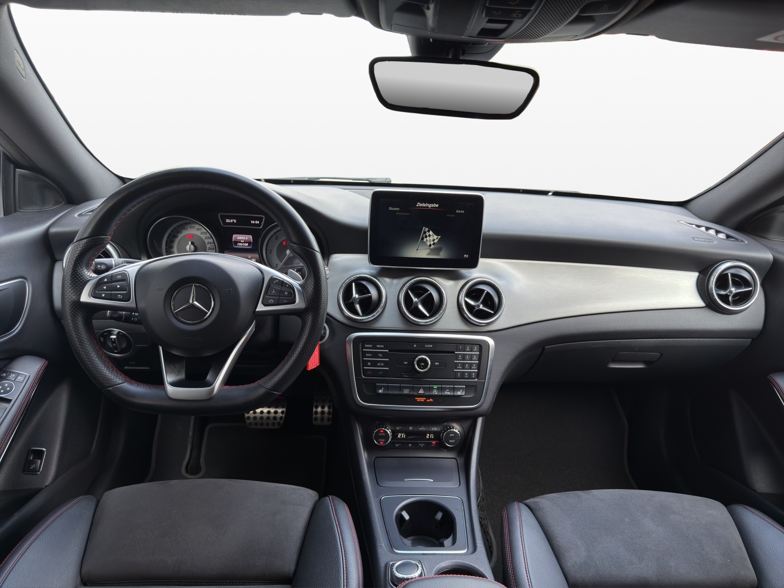 MERCEDES-BENZ CLA Shooting Brake 200 CDI AMG Line 4Matic 7G-DCT-image-11