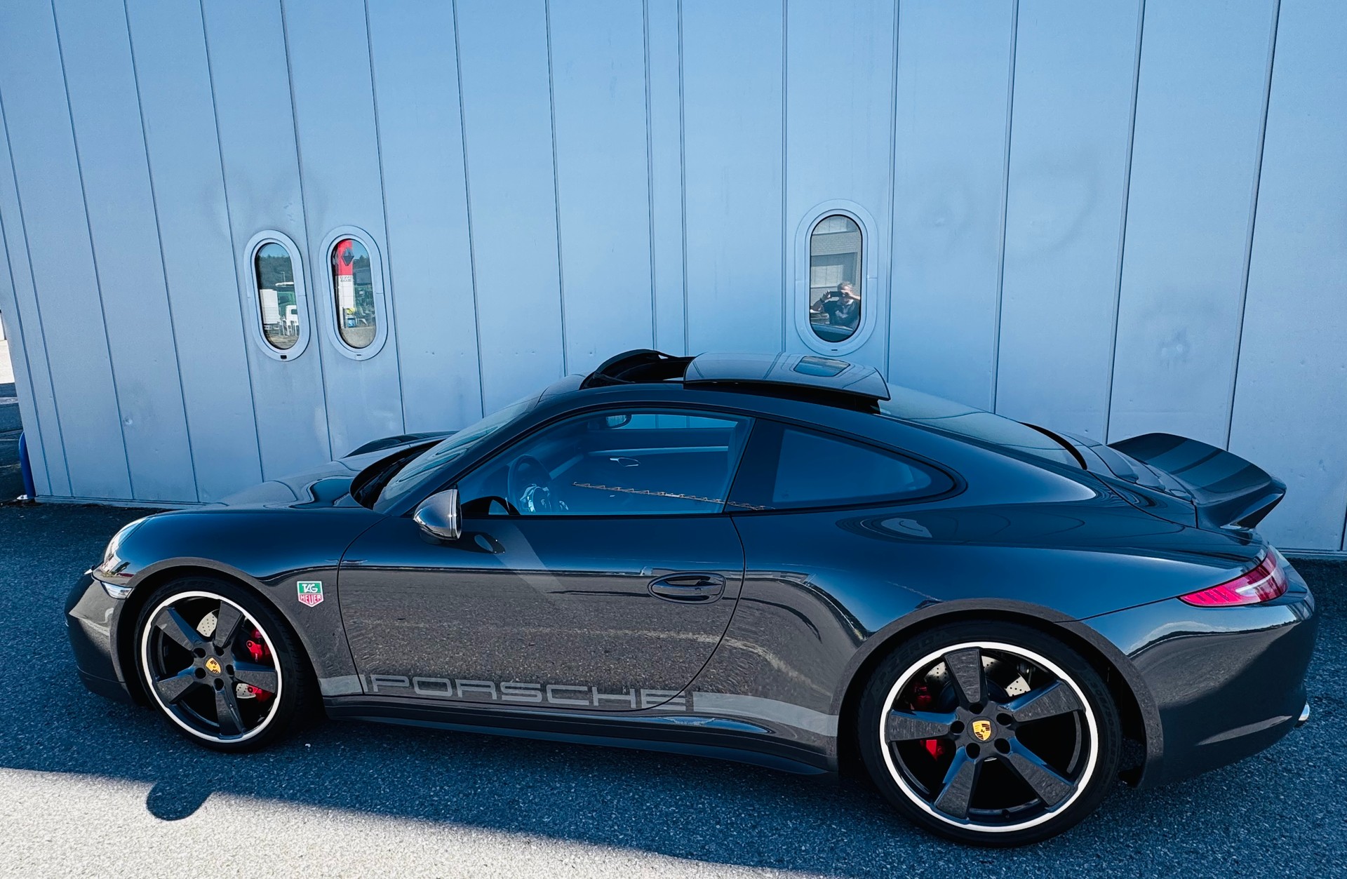 PORSCHE 911 Carrera 4S Exclusive Swiss Edition PDK