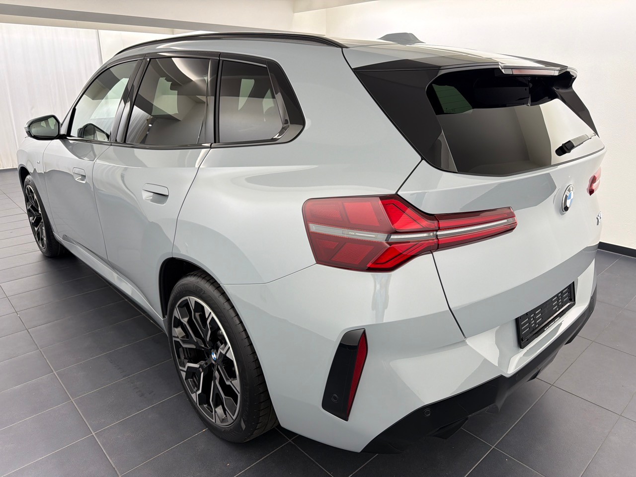 BMW X3 xDr 48V 20d M Sp. Pro-showroom-element-1