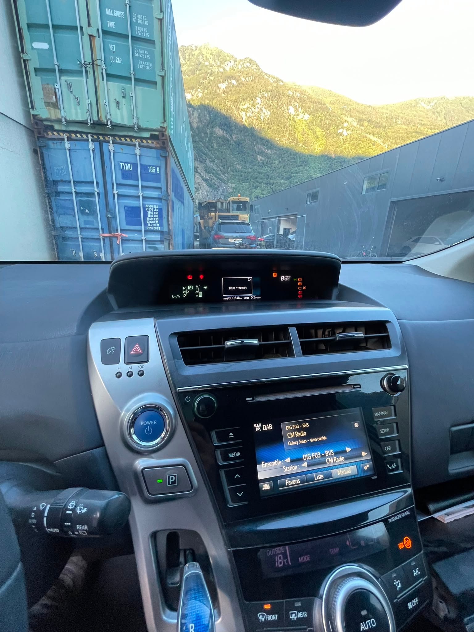 TOYOTA Prius+ 1.8 VVT-i HSD Comfort-image-4
