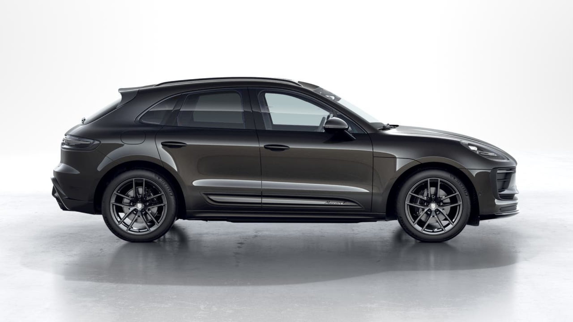 PORSCHE Macan T-image-5