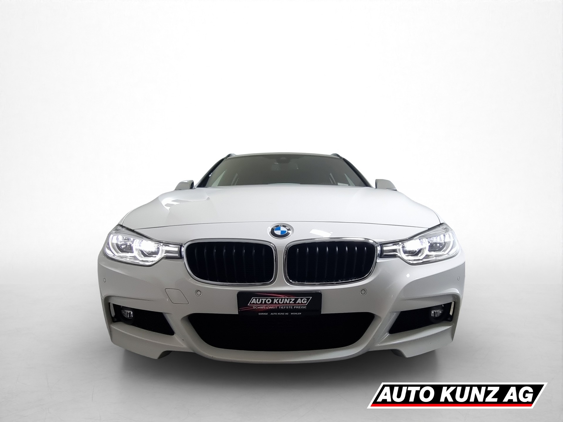 BMW 330d xDrive SAG Touring-showroom-element-1