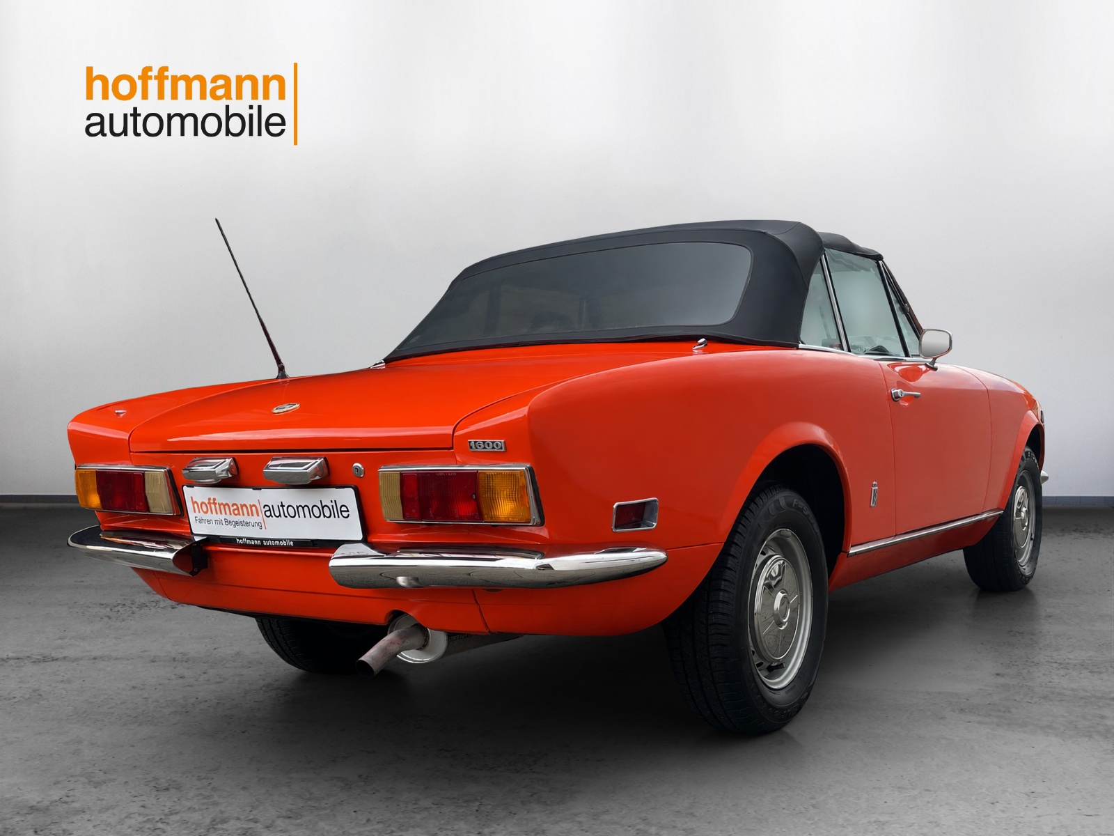 FIAT 124 Spider USA CS 1 Cabriolet-showroom-element-3