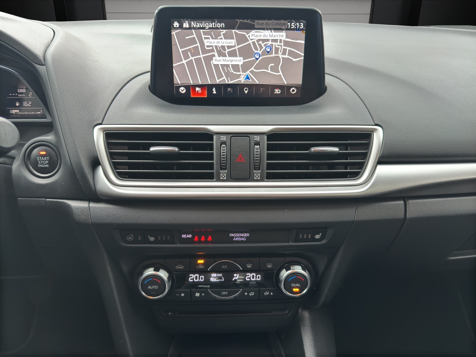 MAZDA 3 G 120 Revolution-image-11