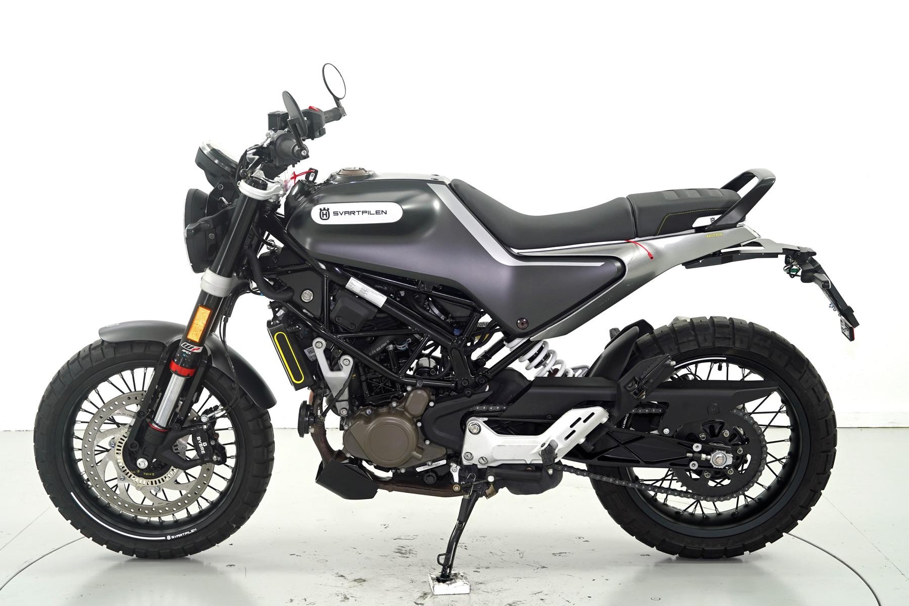 HUSQVARNA Svartpilen 125 ABS-image-4