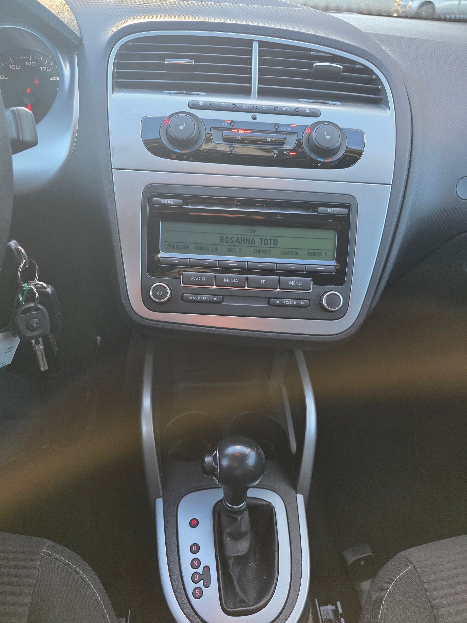 SEAT Altea XL Freetrack 2.0 TSI Advantage / Automatik / 4x4 / inklusive neuer Winterreifen-image-9