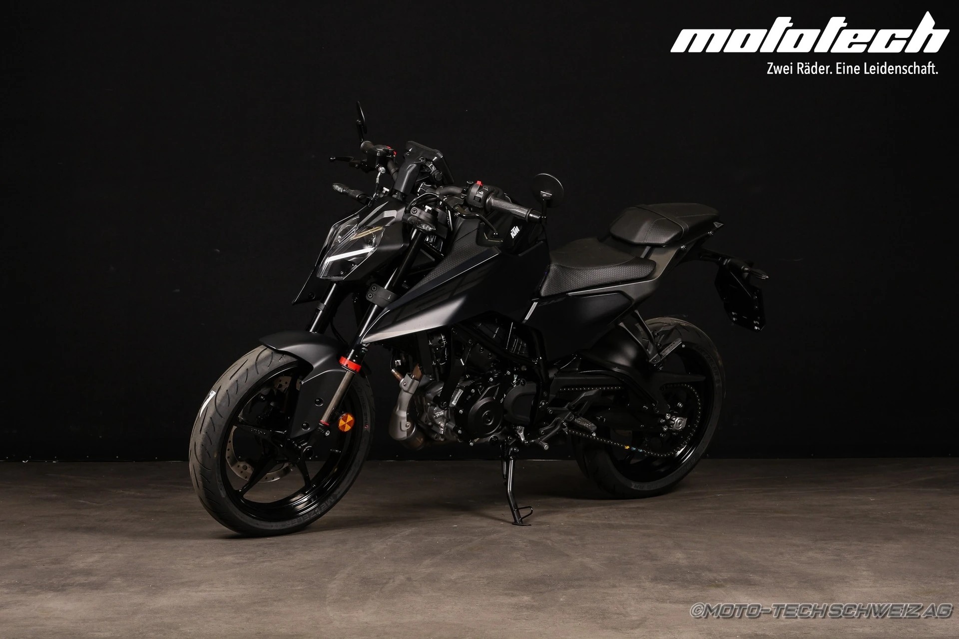 KTM 125 Duke-image-5