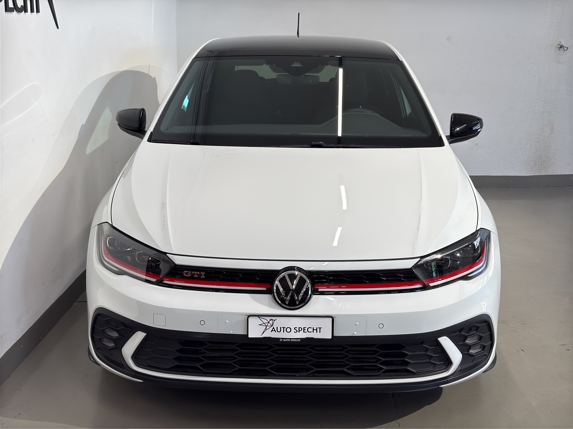 VW Polo 2.0 TSI GTI DSG-showroom-element-2