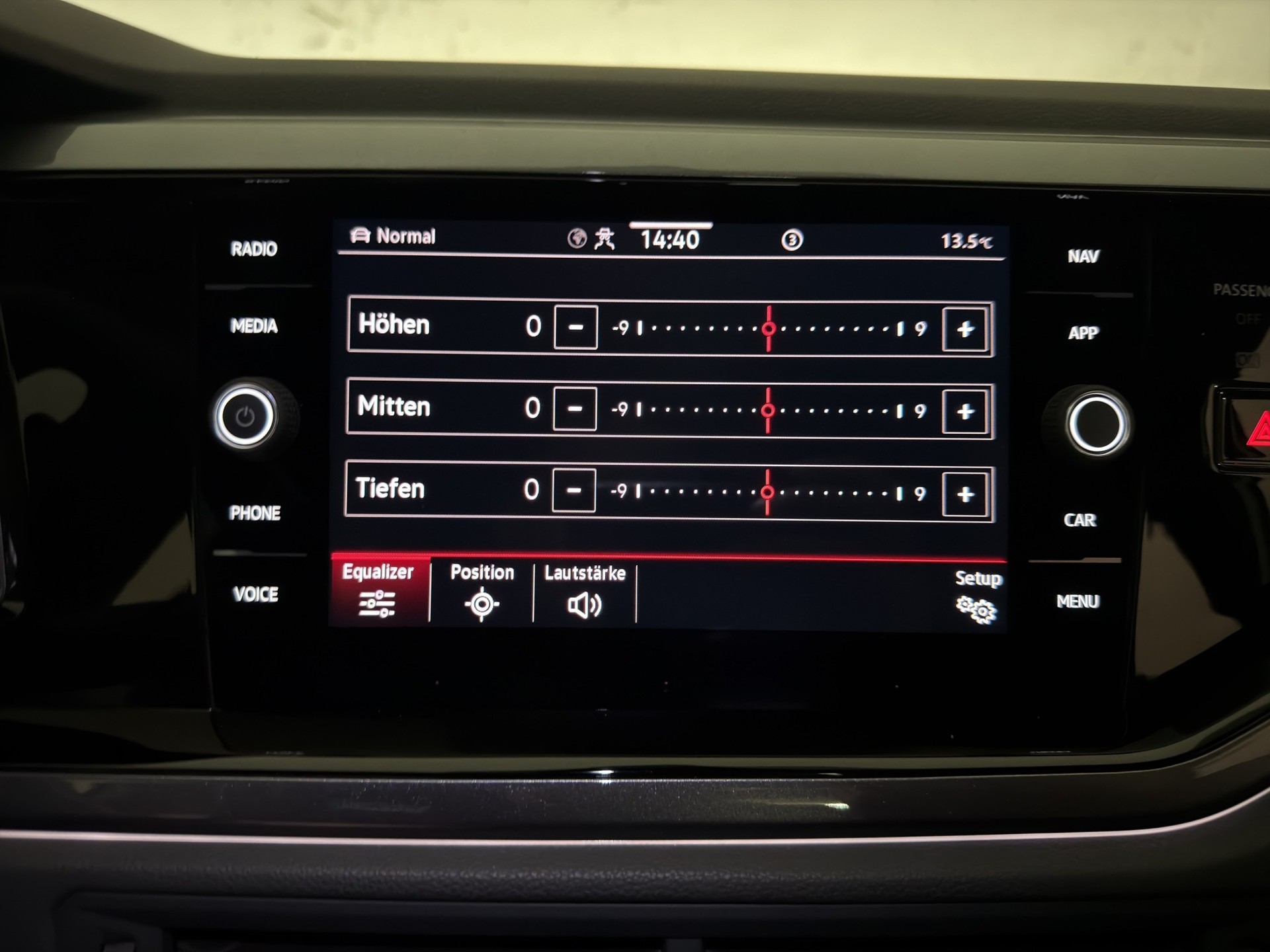 VW Polo 2.0 TSI GTI DSG-image-22