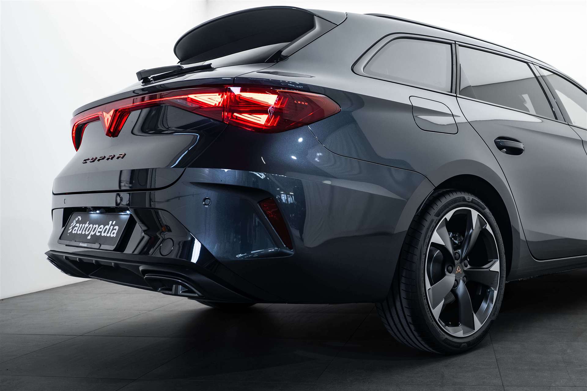 CUPRA CUPRA LEON ST 1.5 eTSi DSG-Automat-showroom-element-3