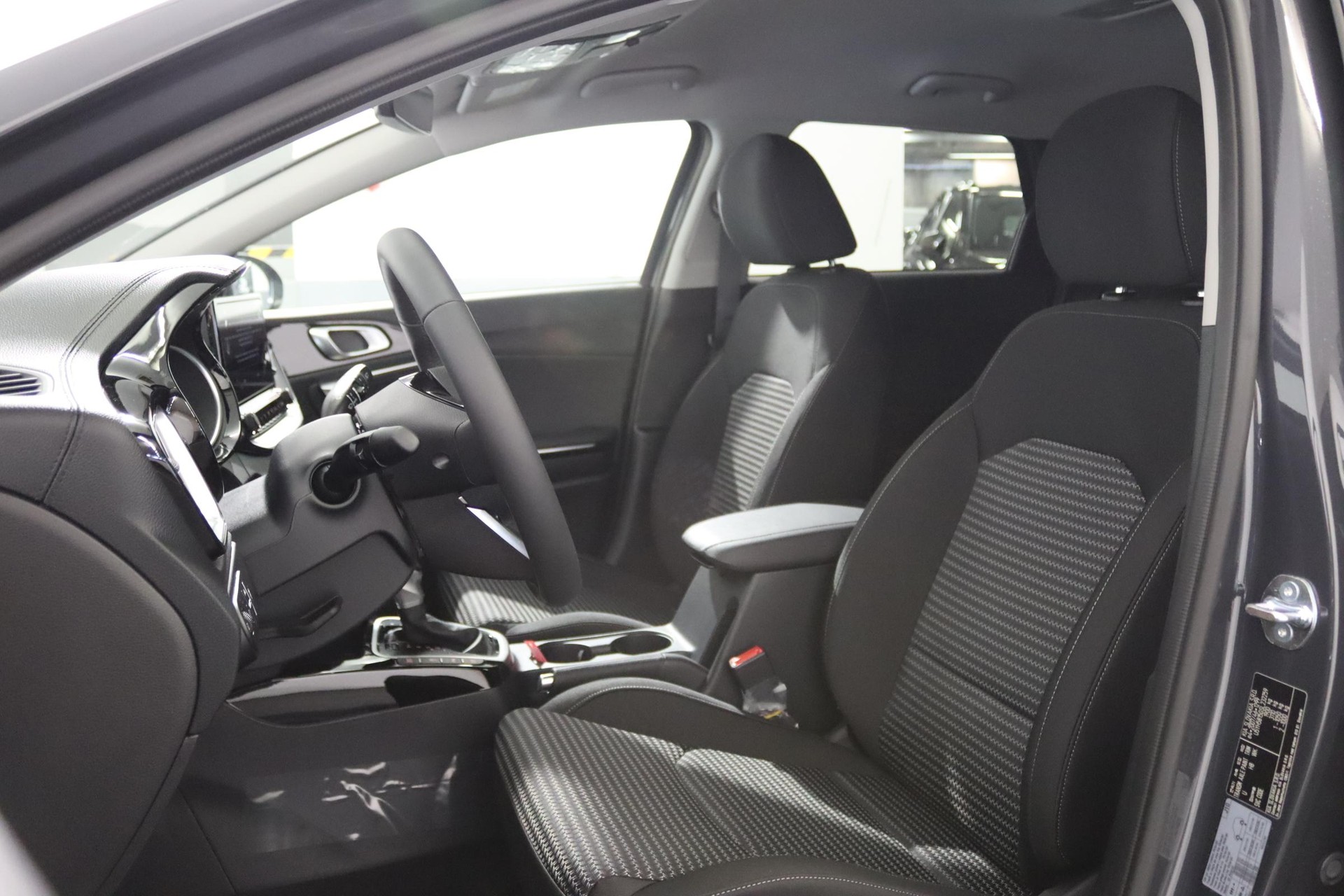 KIA Ceed SW 1.5 T-GDi MHEV Power-showroom-element-2