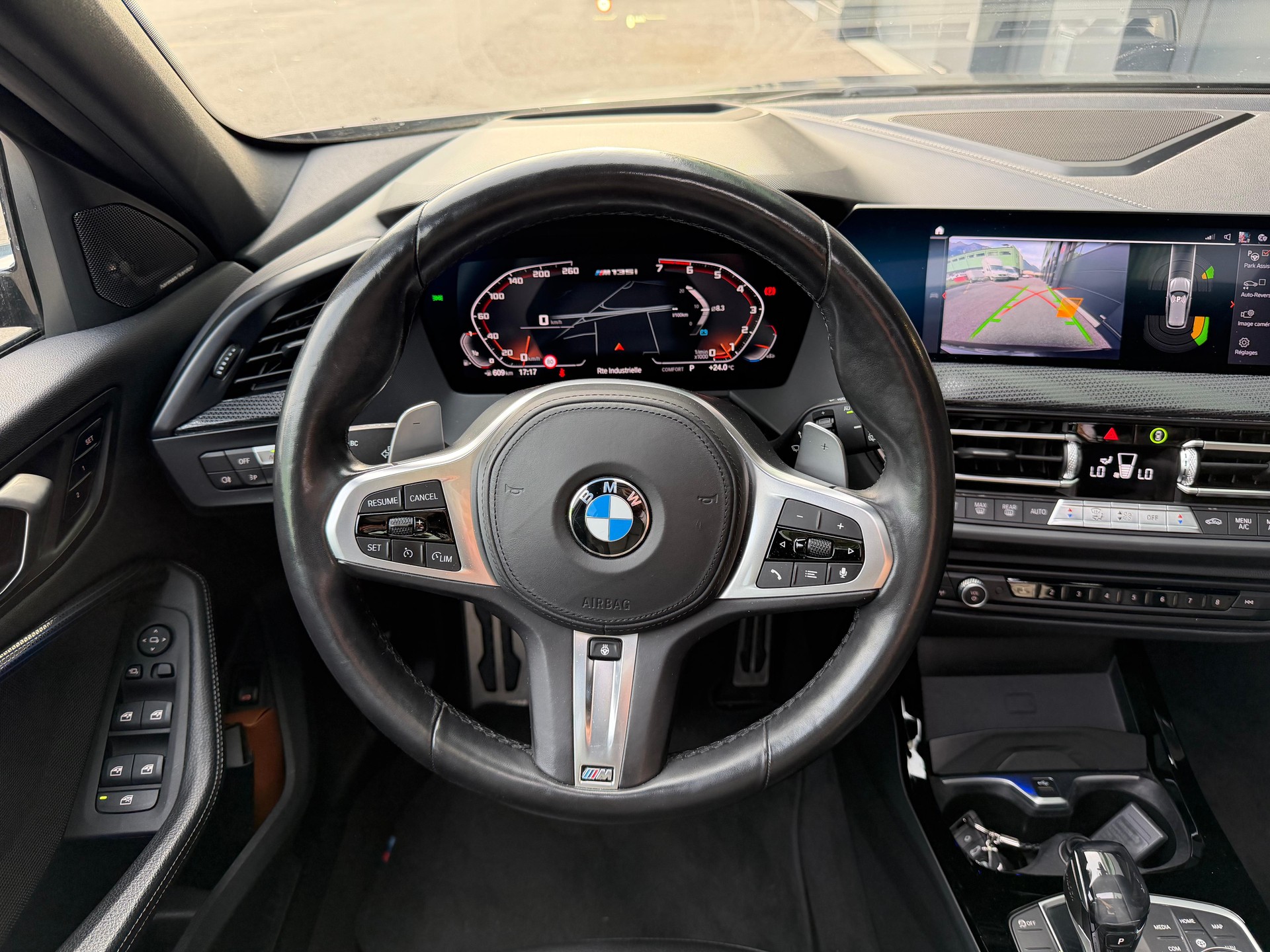 BMW M135i xDrive Steptronic-image-14