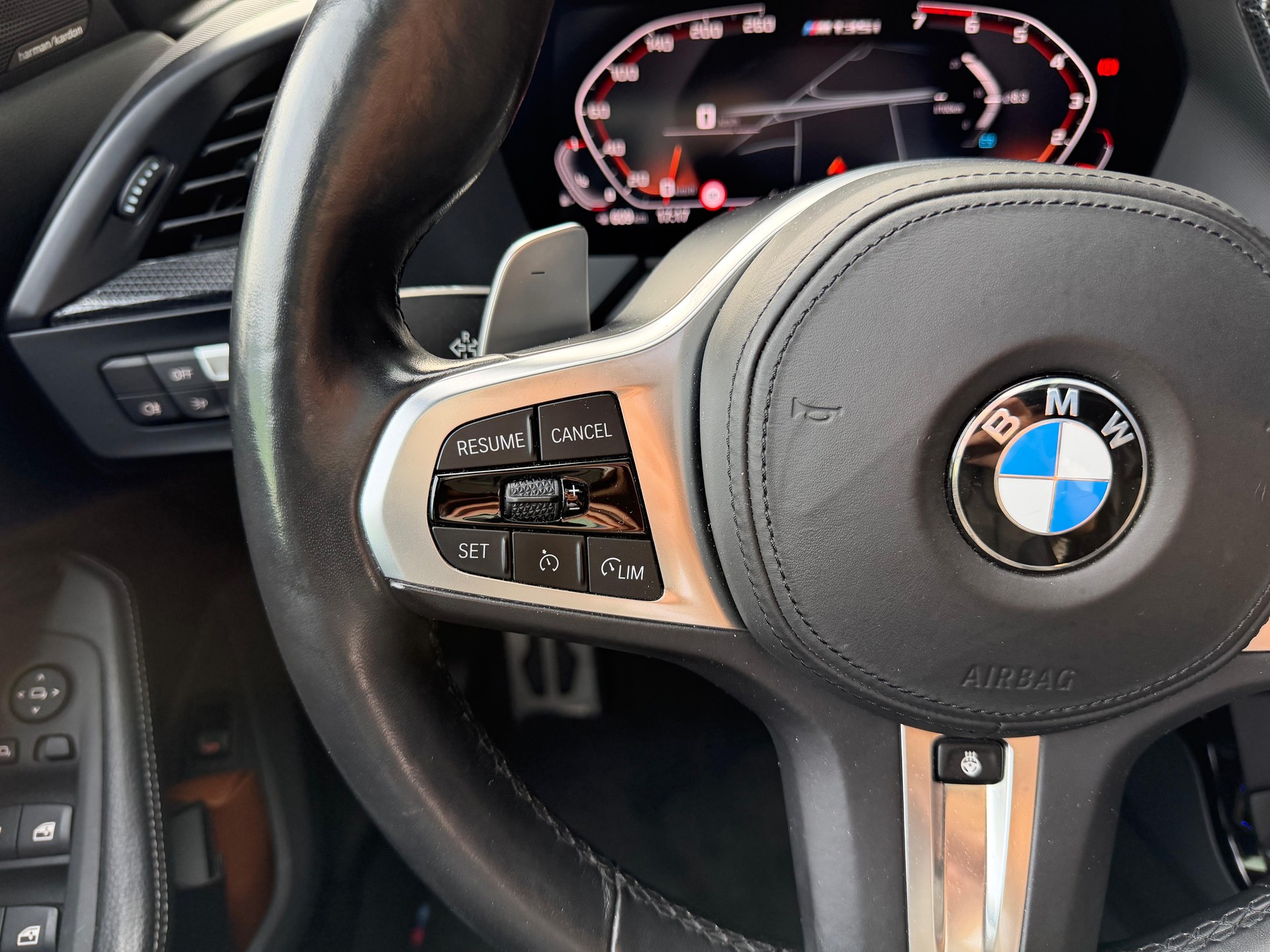 BMW M135i xDrive Steptronic-image-15