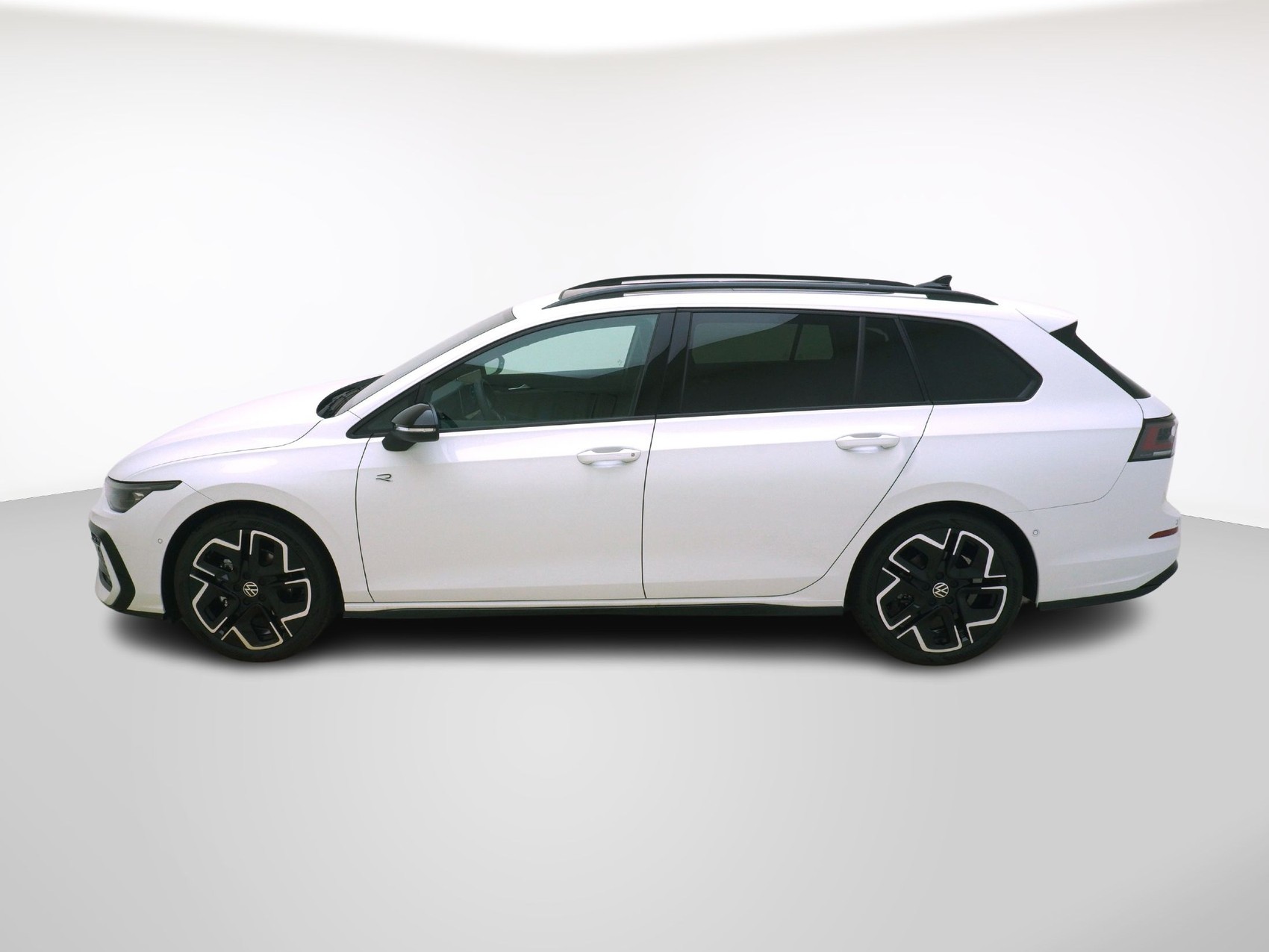 VW Golf VIII Variant 1.5 eTSI R-Line DSG-showroom-element-1