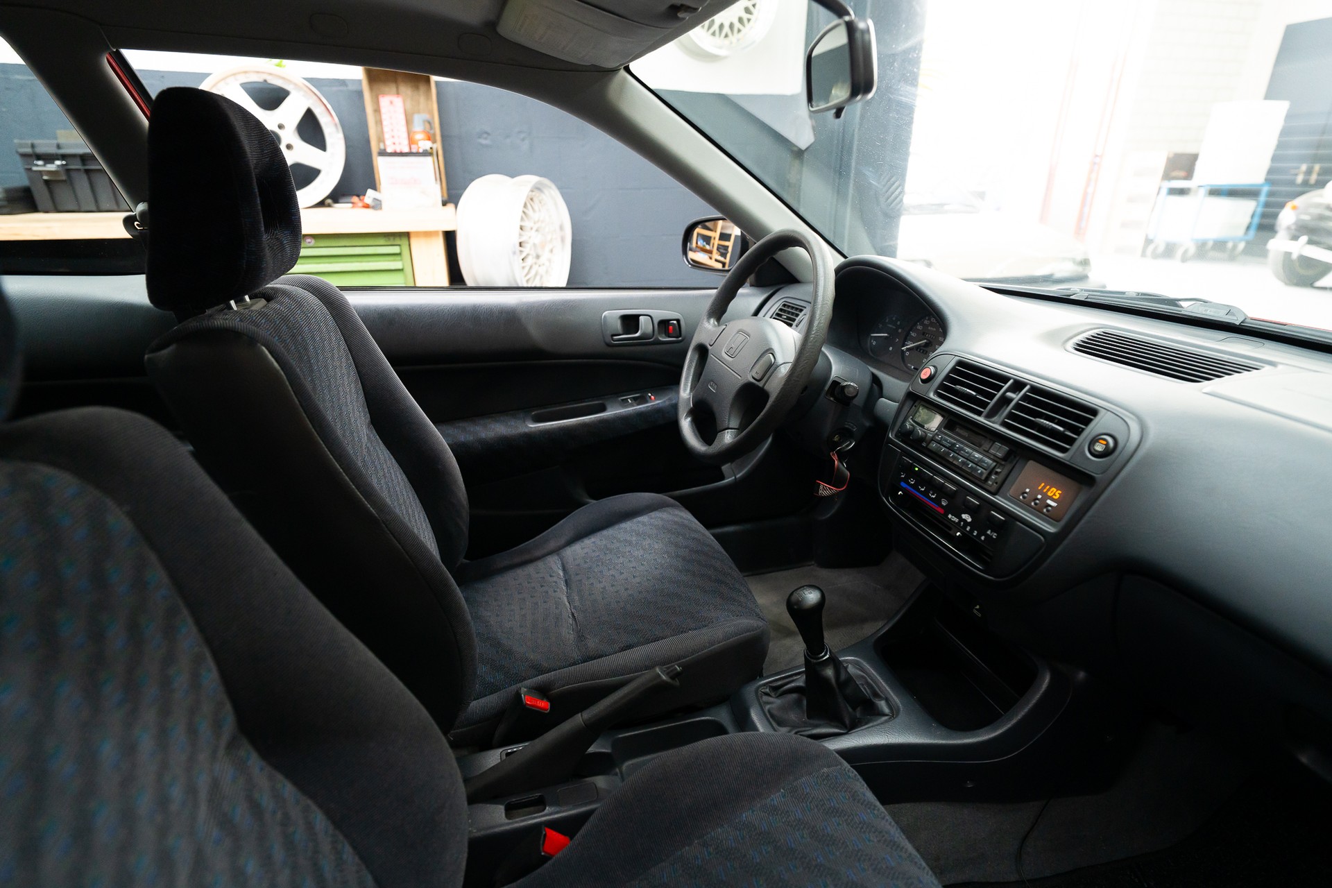 HONDA Civic Joker 1.4i Swiss 2000-image-10