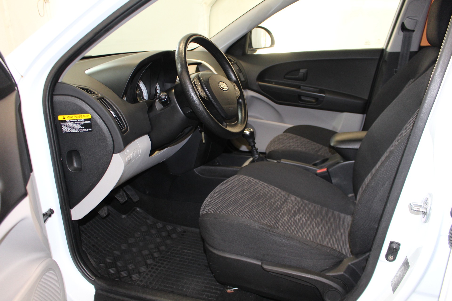 KIA Cee'd Sporty Wagon 1.4 CVVT Eco-image-6