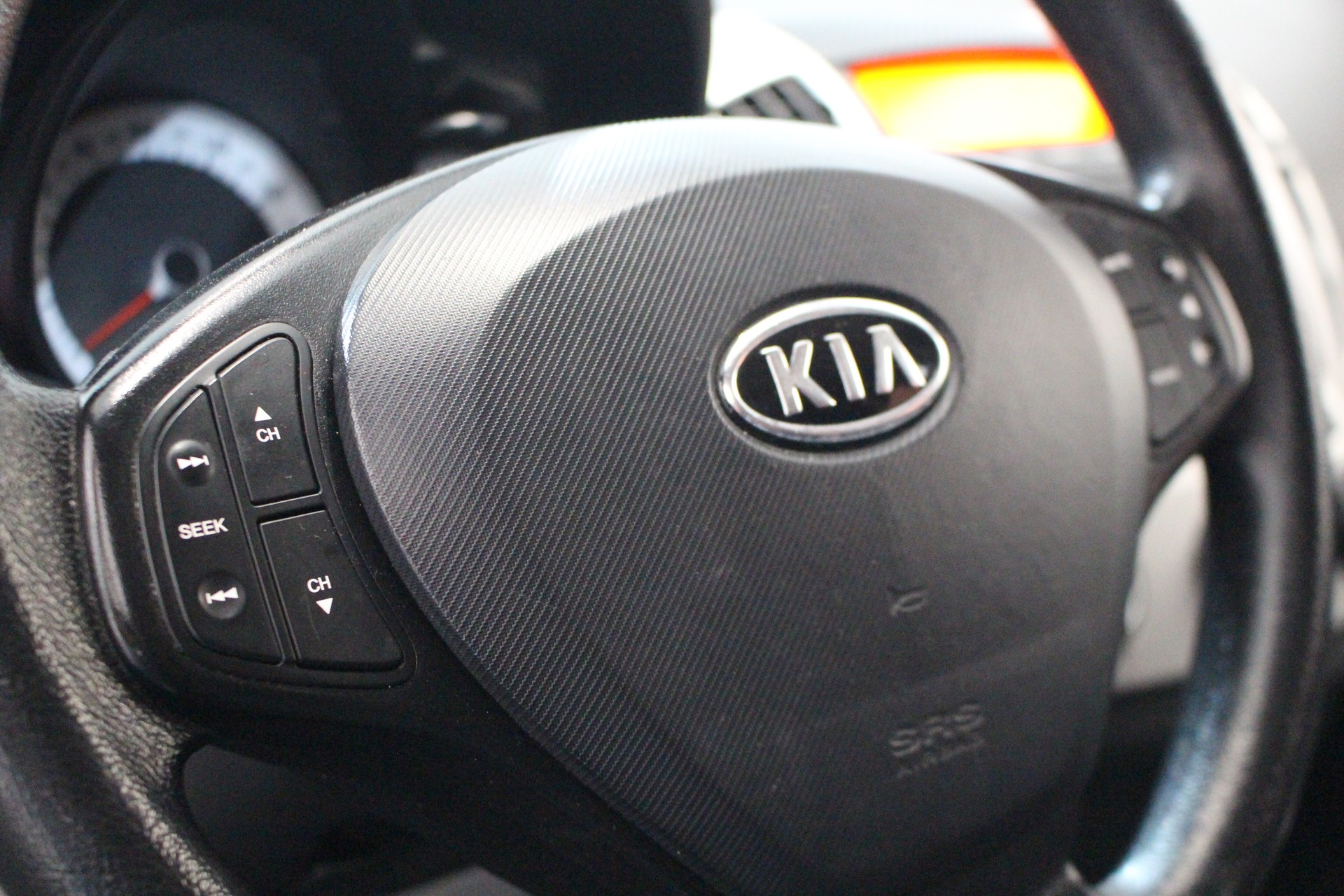 KIA Cee'd Sporty Wagon 1.4 CVVT Eco-image-13