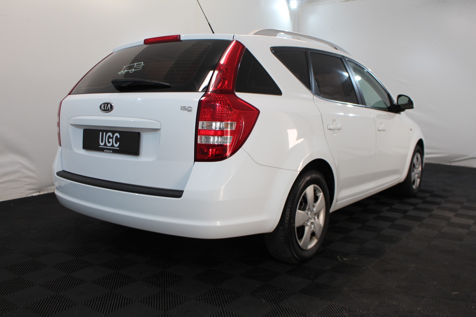 KIA Cee'd Sporty Wagon 1.4 CVVT Eco-image-5