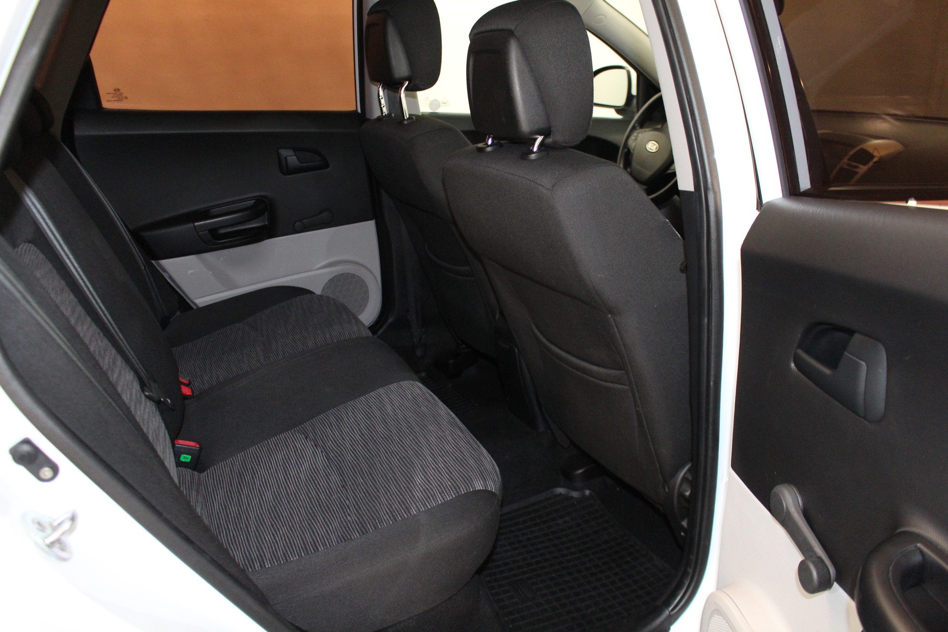 KIA Cee'd Sporty Wagon 1.4 CVVT Eco-image-9