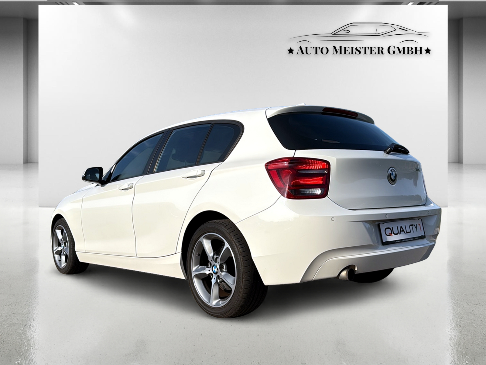 BMW 114i Business-image-2