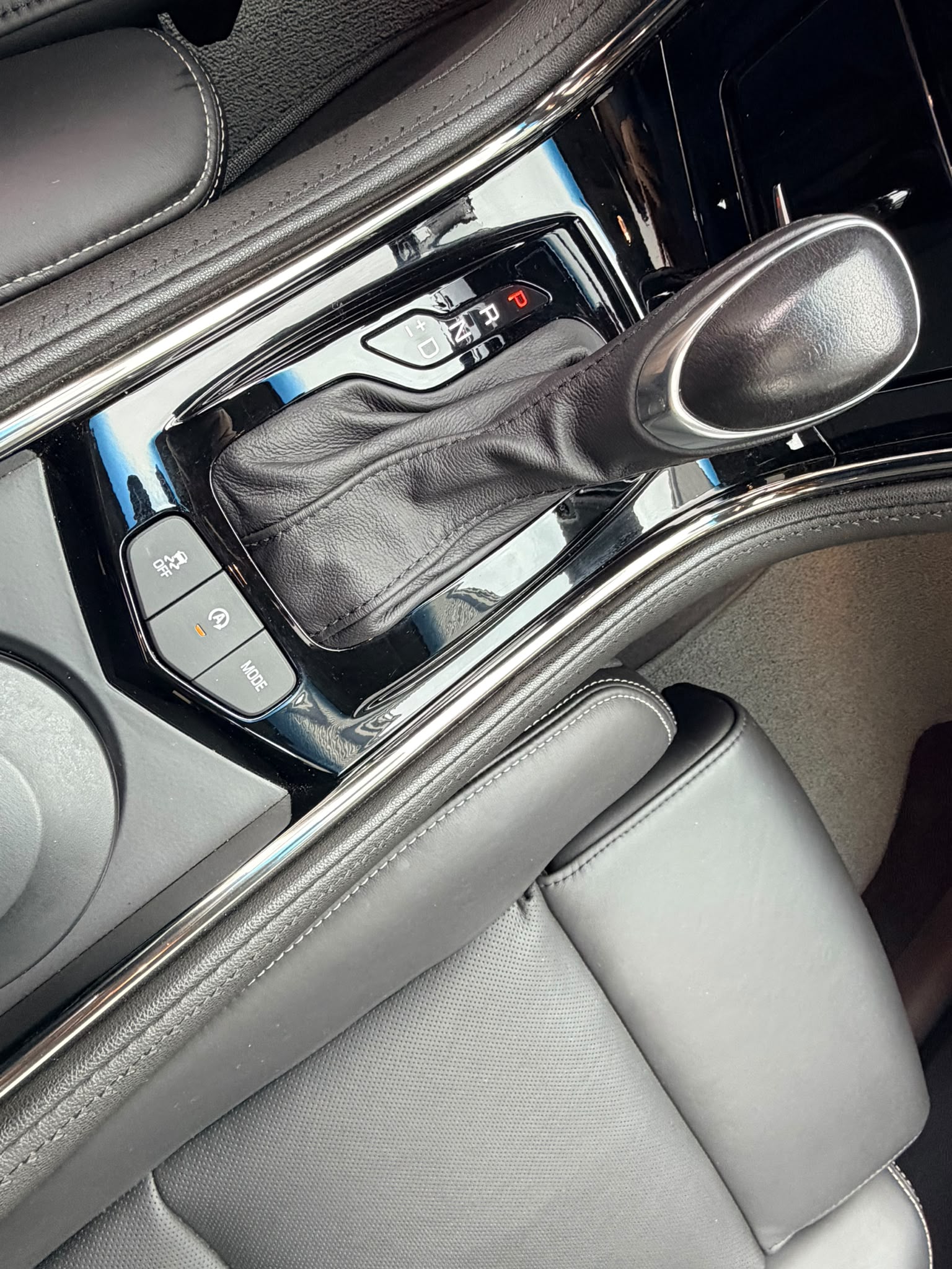 CADILLAC ATS Sedan 2.0 Turbo Performance AWD Automatic-image-13