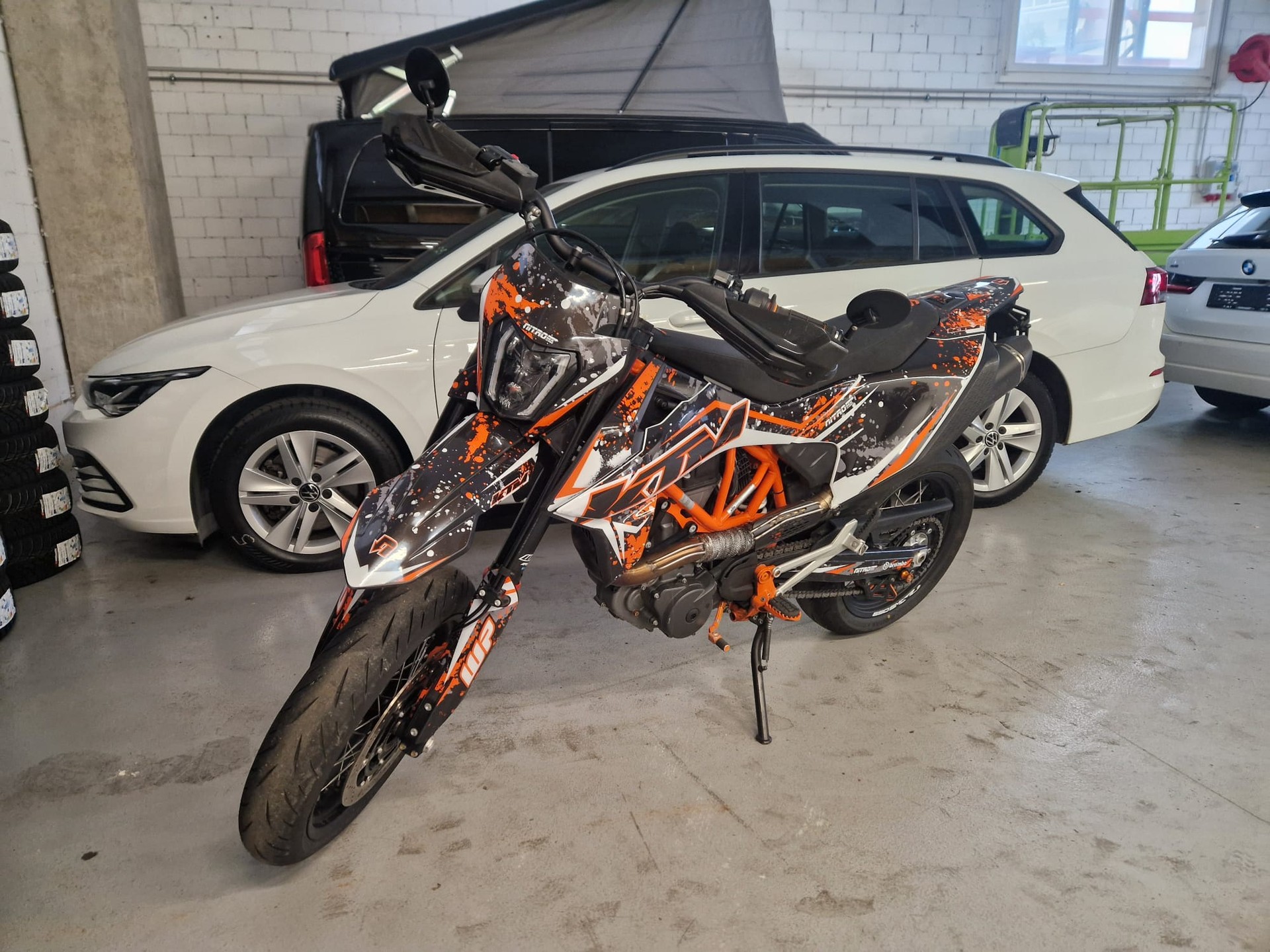 KTM 690 SMC R ABS-image-0