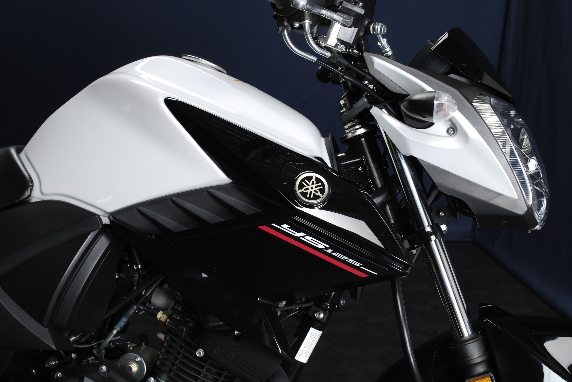 YAMAHA YS 125-image-4