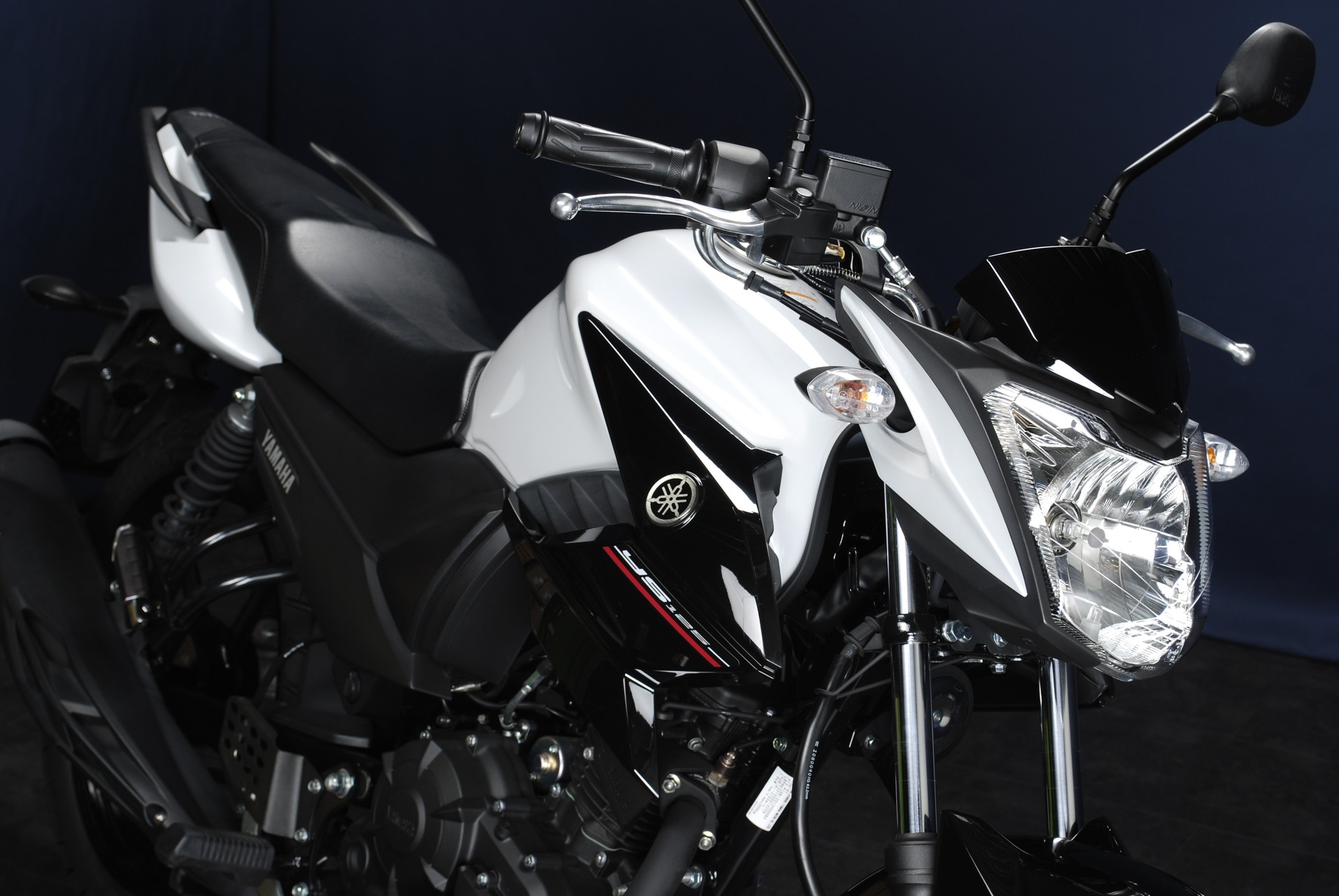 YAMAHA YS 125-image-3