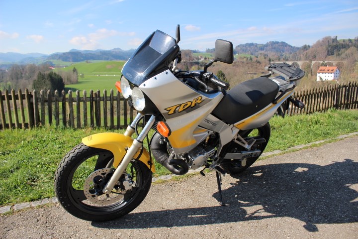 YAMAHA TDR 125-image-2